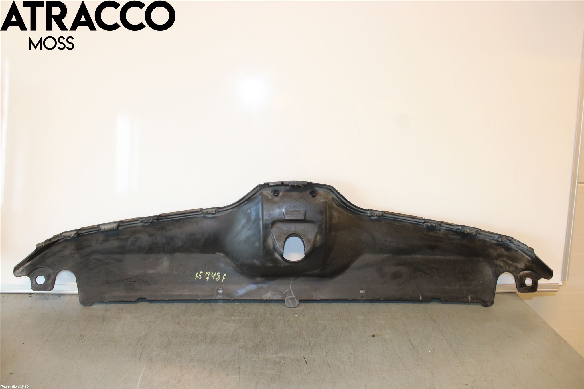 Skoda SUPERB 16-24 Støtfanger Foran Midt Del