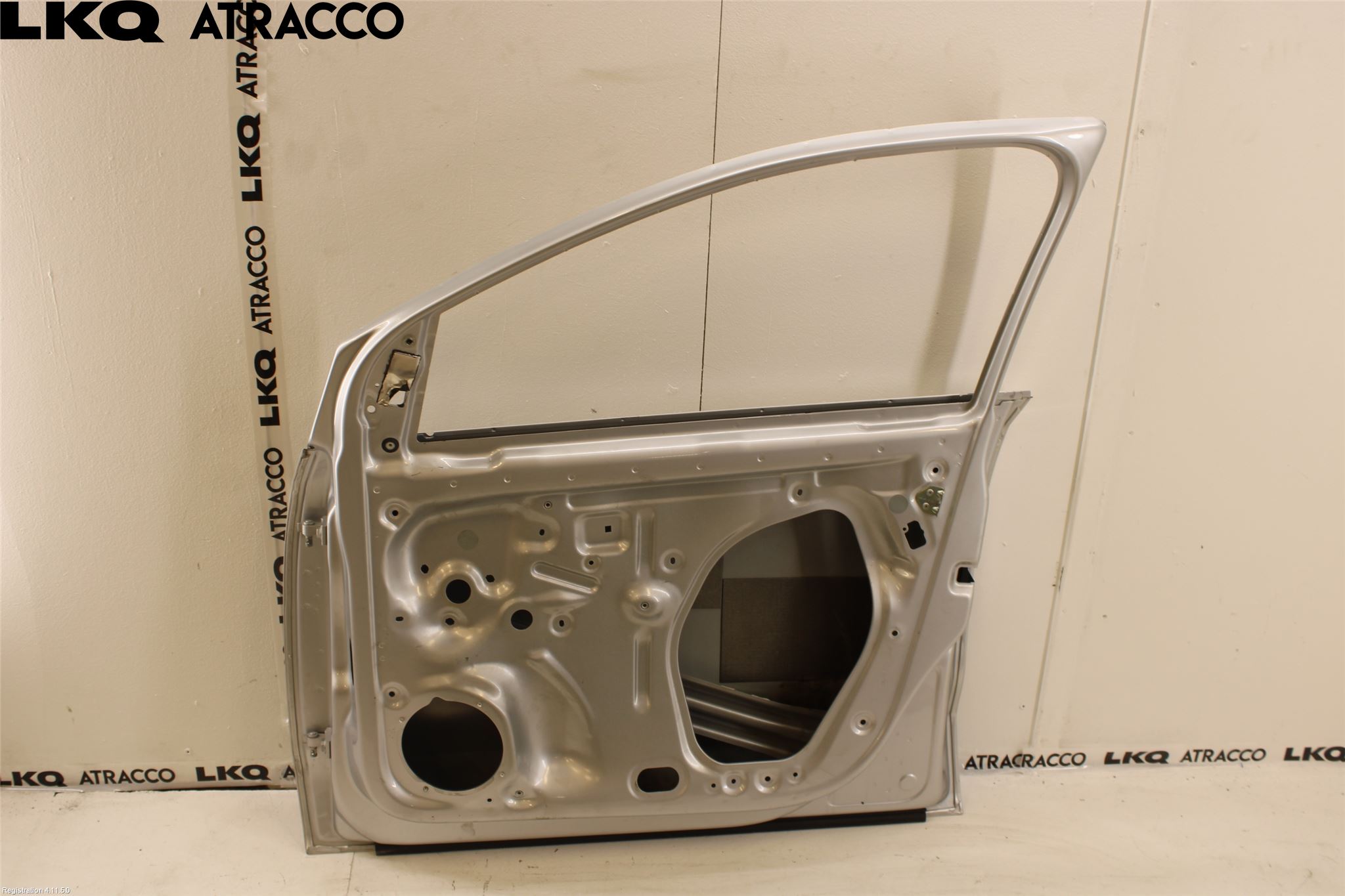 Volkswagen VW POLO 10-17 Dør 4D Foran Høyre