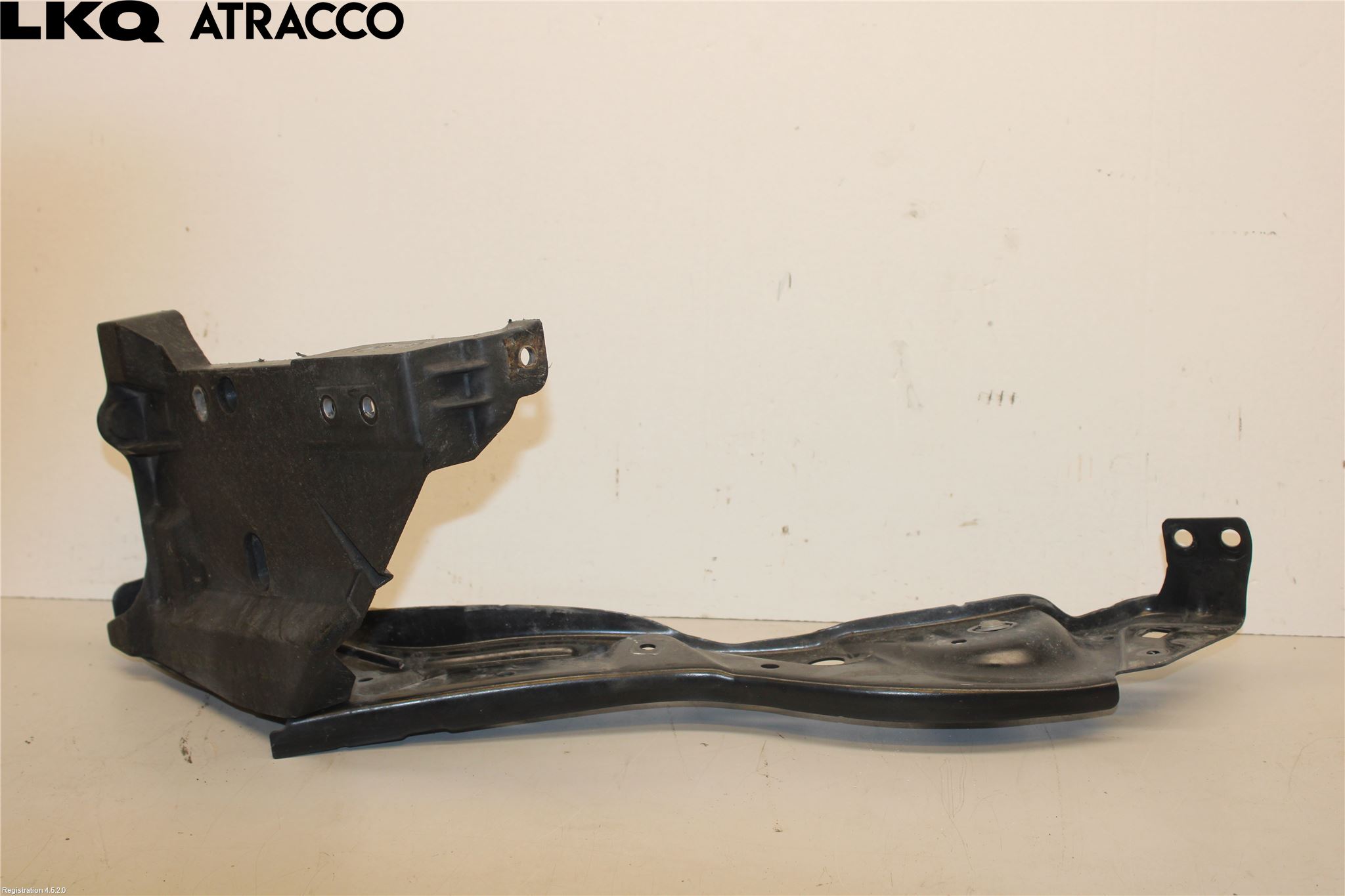 Mercedes-Benz MB E-KLASS (W212) 09-16 Frontlykt Holder-Feste