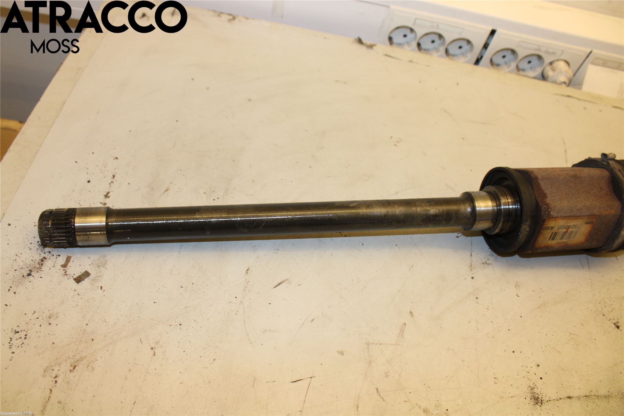 BMW 3 E90/91 SED/TOU 05-12 Mellomaksel Kompl