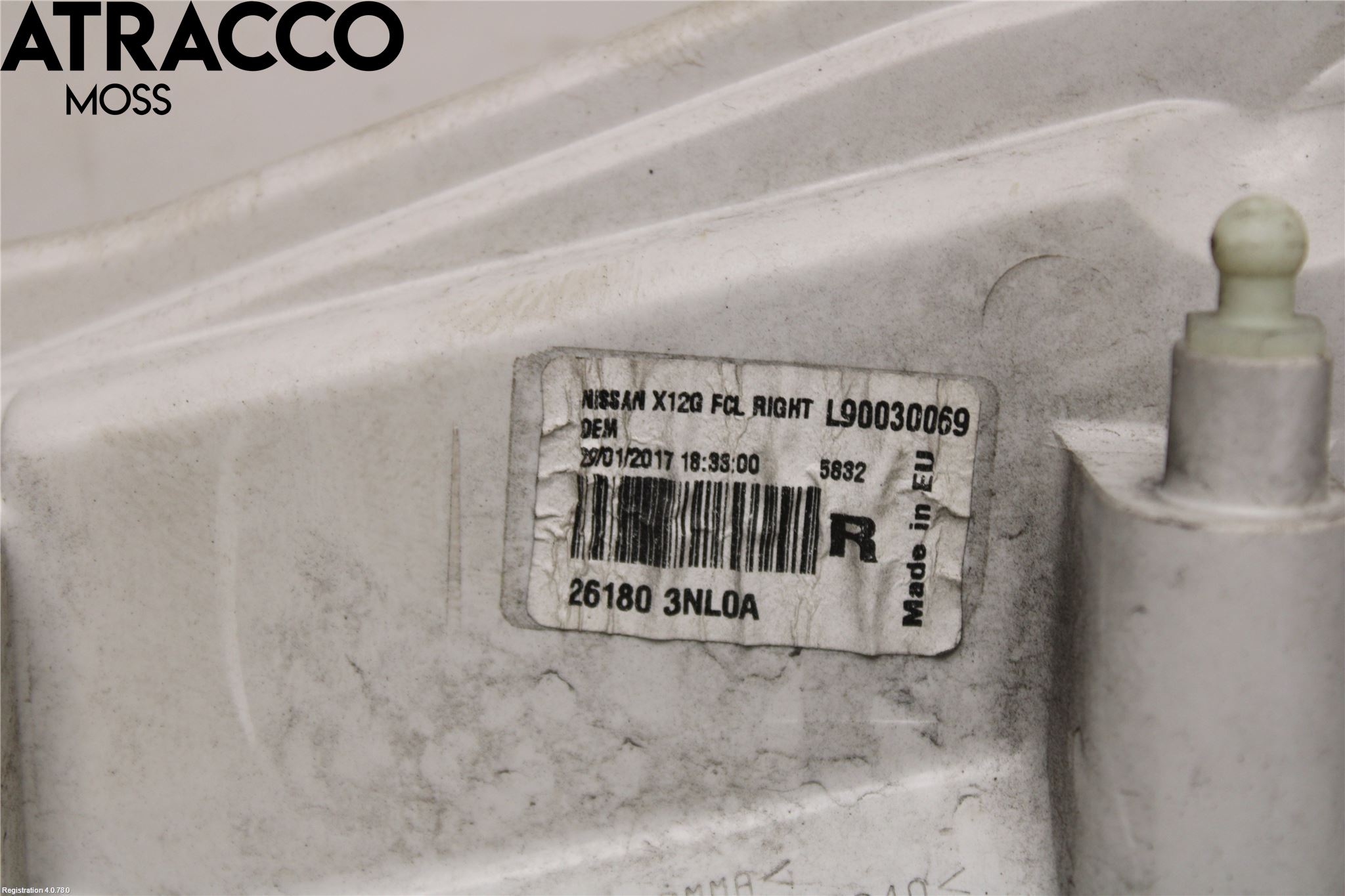 Nissan LEAF 11-17 Frontlykt Høyre