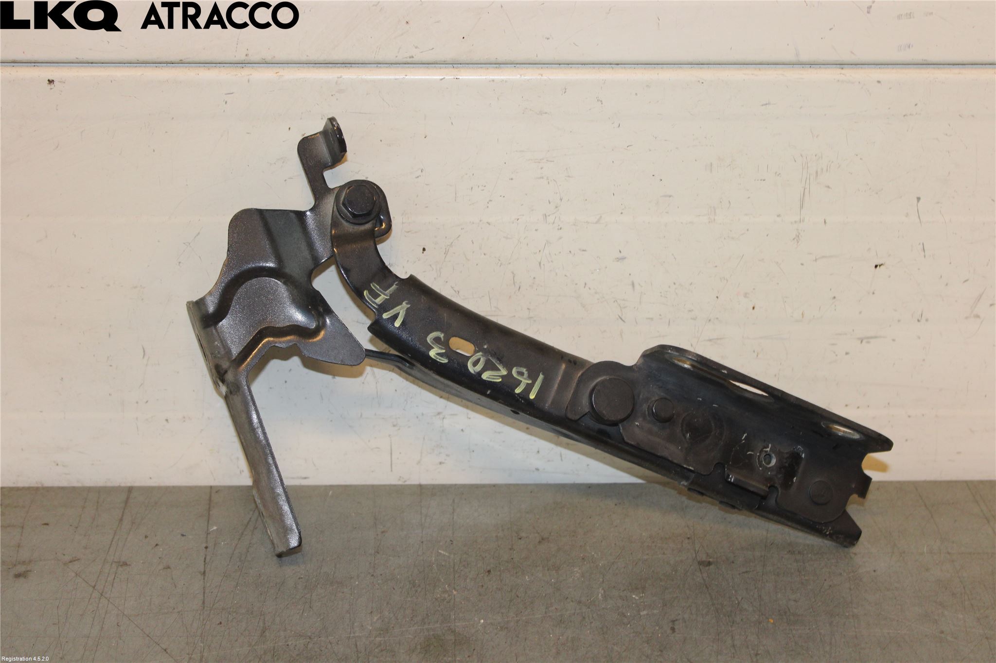 Volvo V40 12-19 Panser Hengsel - Hengsler