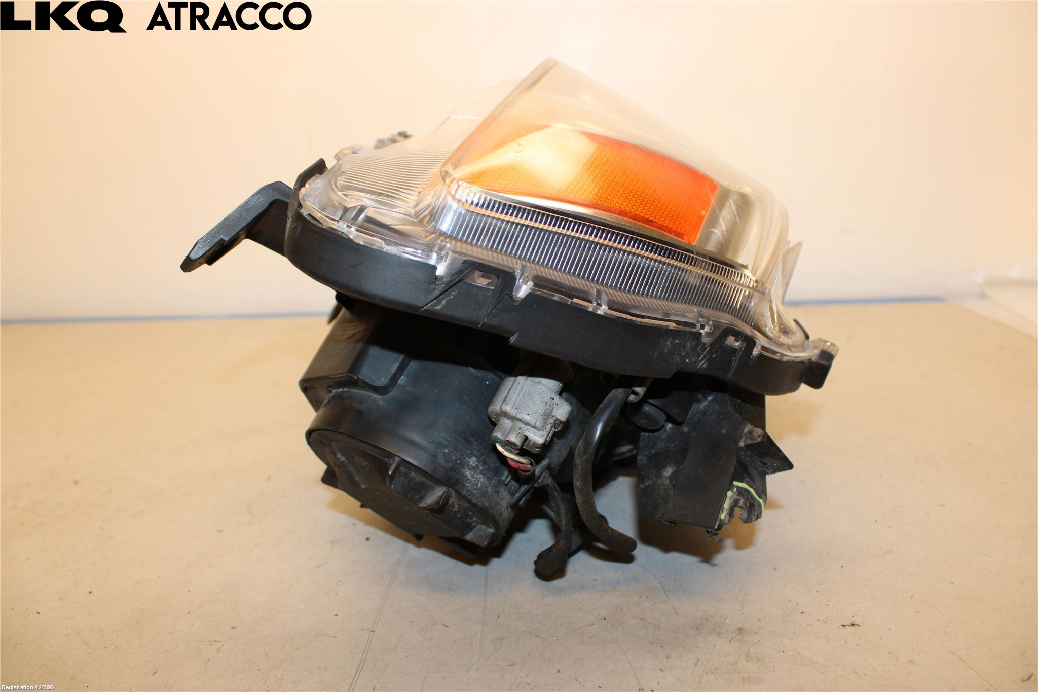 Mitsubishi OUTLANDER 07-12 Frontlykt Høyre