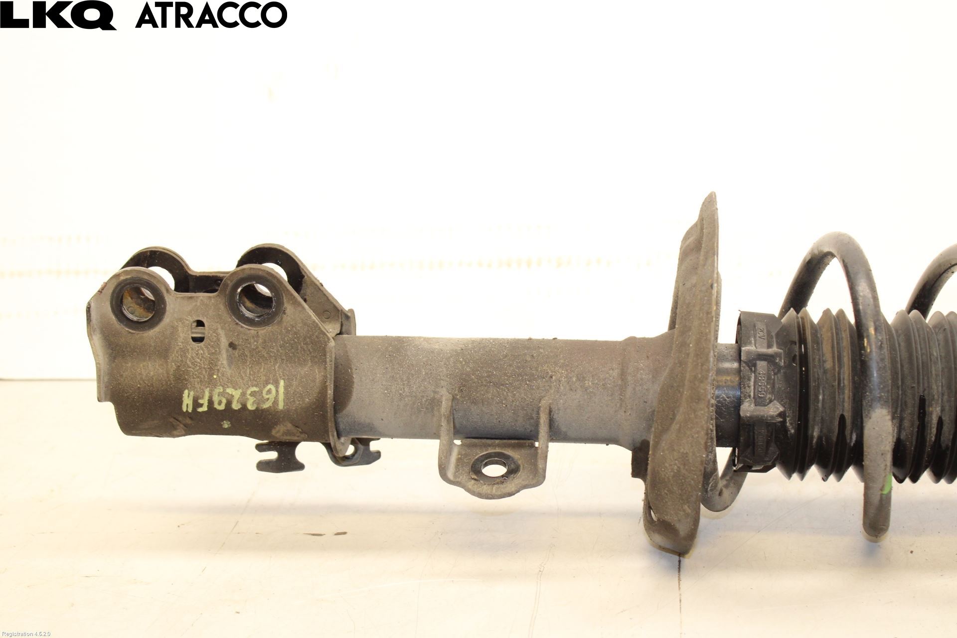 Toyota YARIS CROSS XP21 21- Fjærbein Foran Høyre