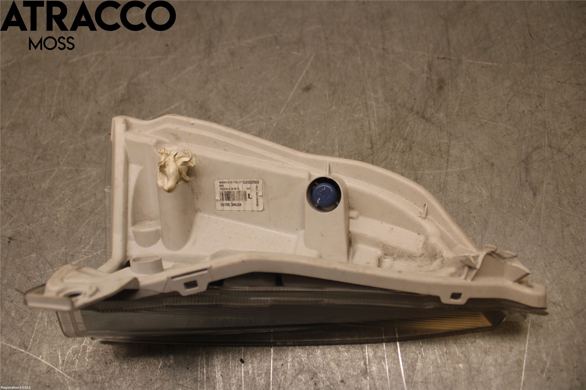 Nissan LEAF 11-17 Frontlykt Hus Høyre