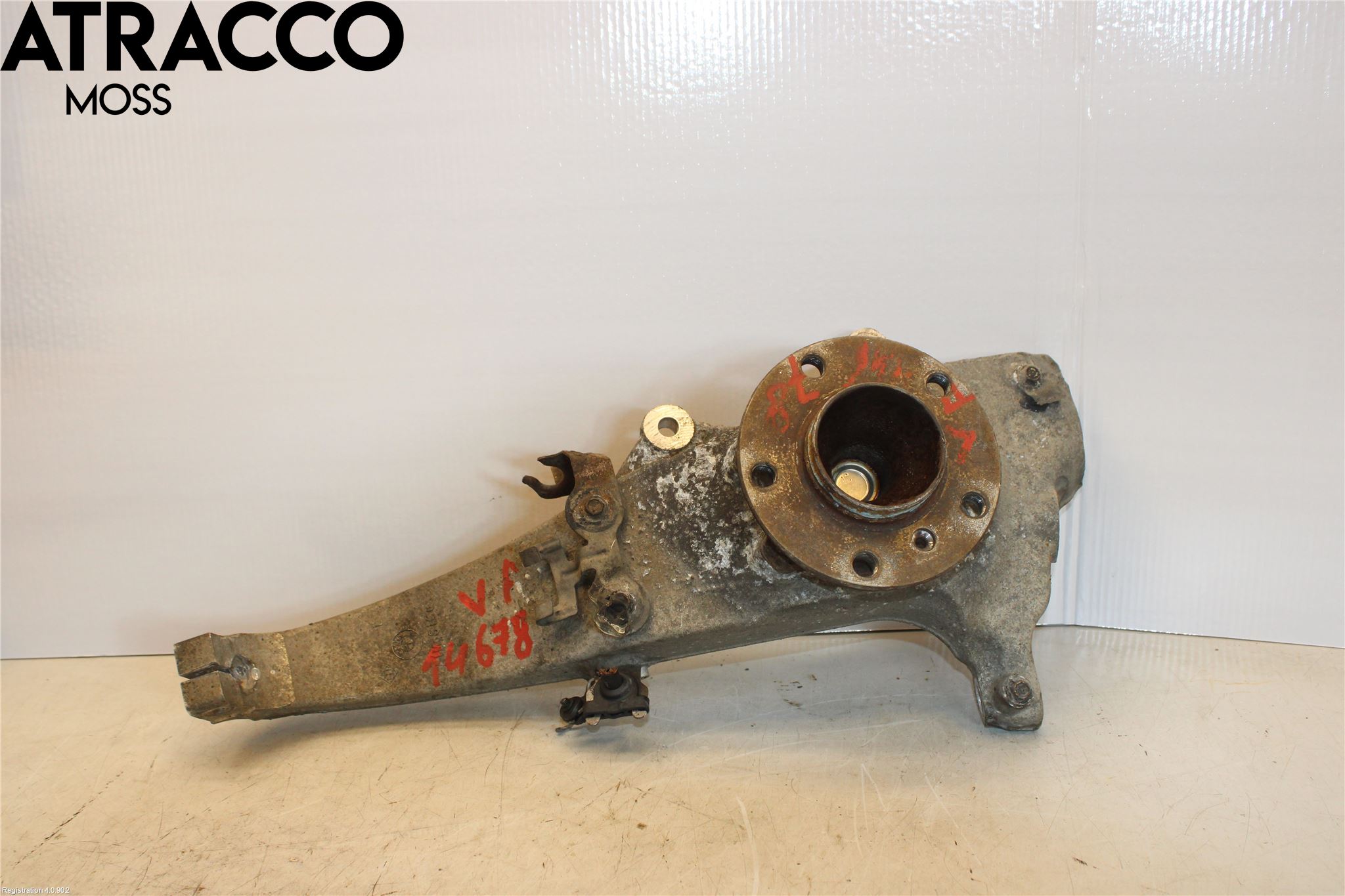 BMW 7 F01/02/03/04 09-15 Spindel Vf