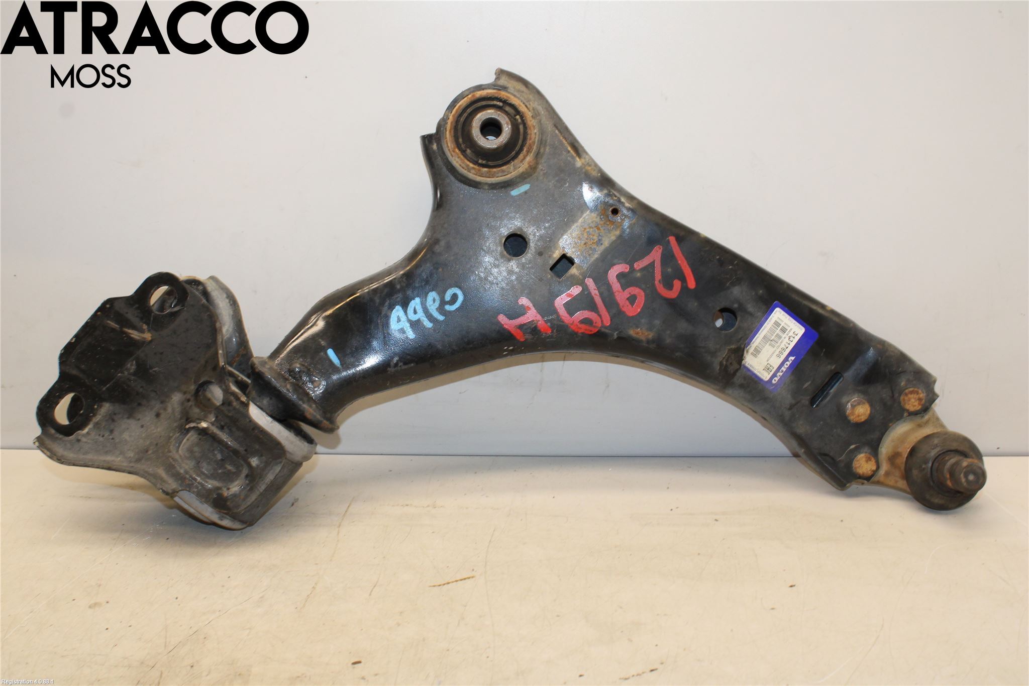 Volvo XC60 09-13 Bærearm Foran Høyre Nedre