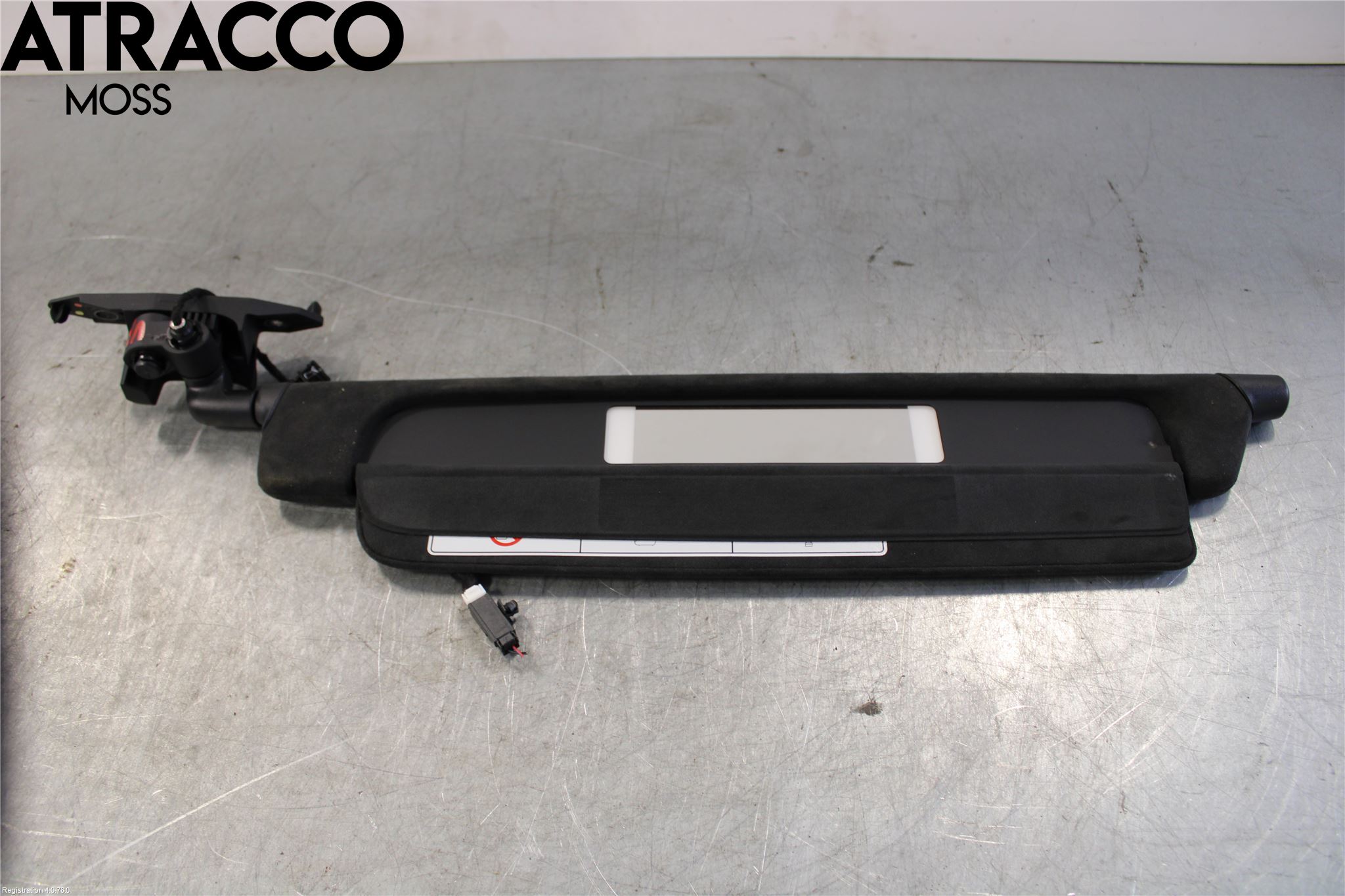 Tesla MODEL X 16- Innr Solskjerm