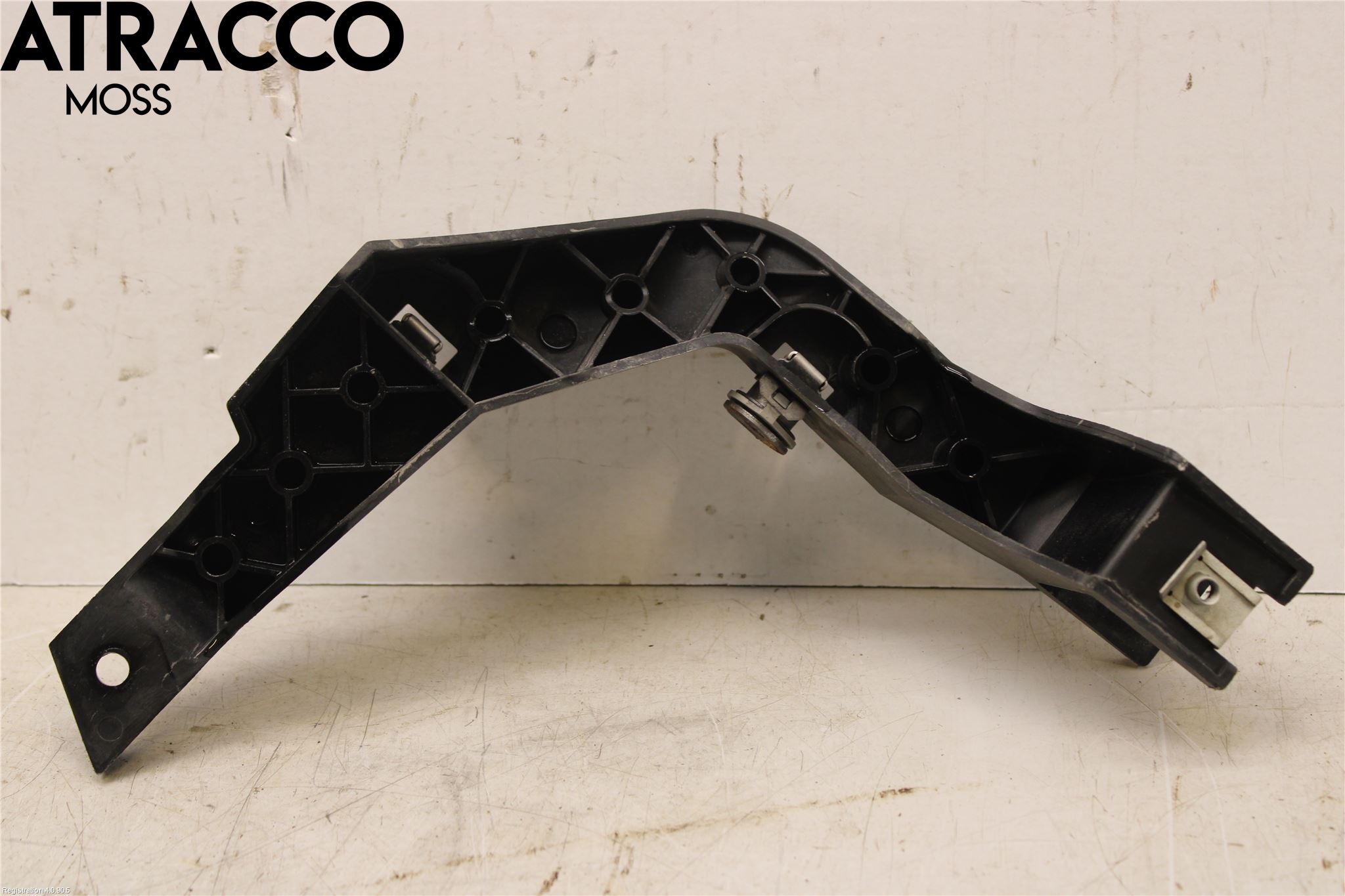 BMW i3 I01 13-22 Frontlykt Holder-Feste