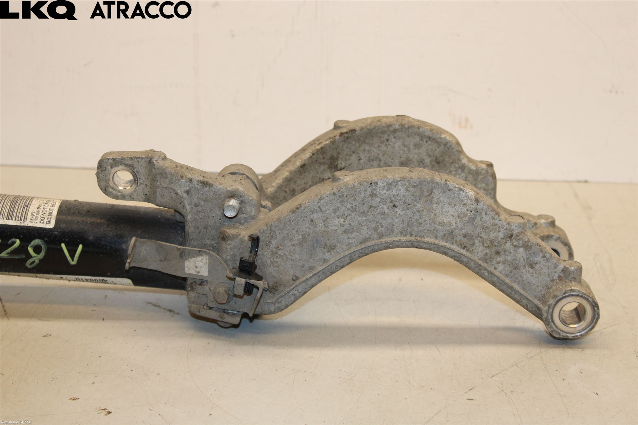 Volvo V60 19- Fjærbein Foran Venstre