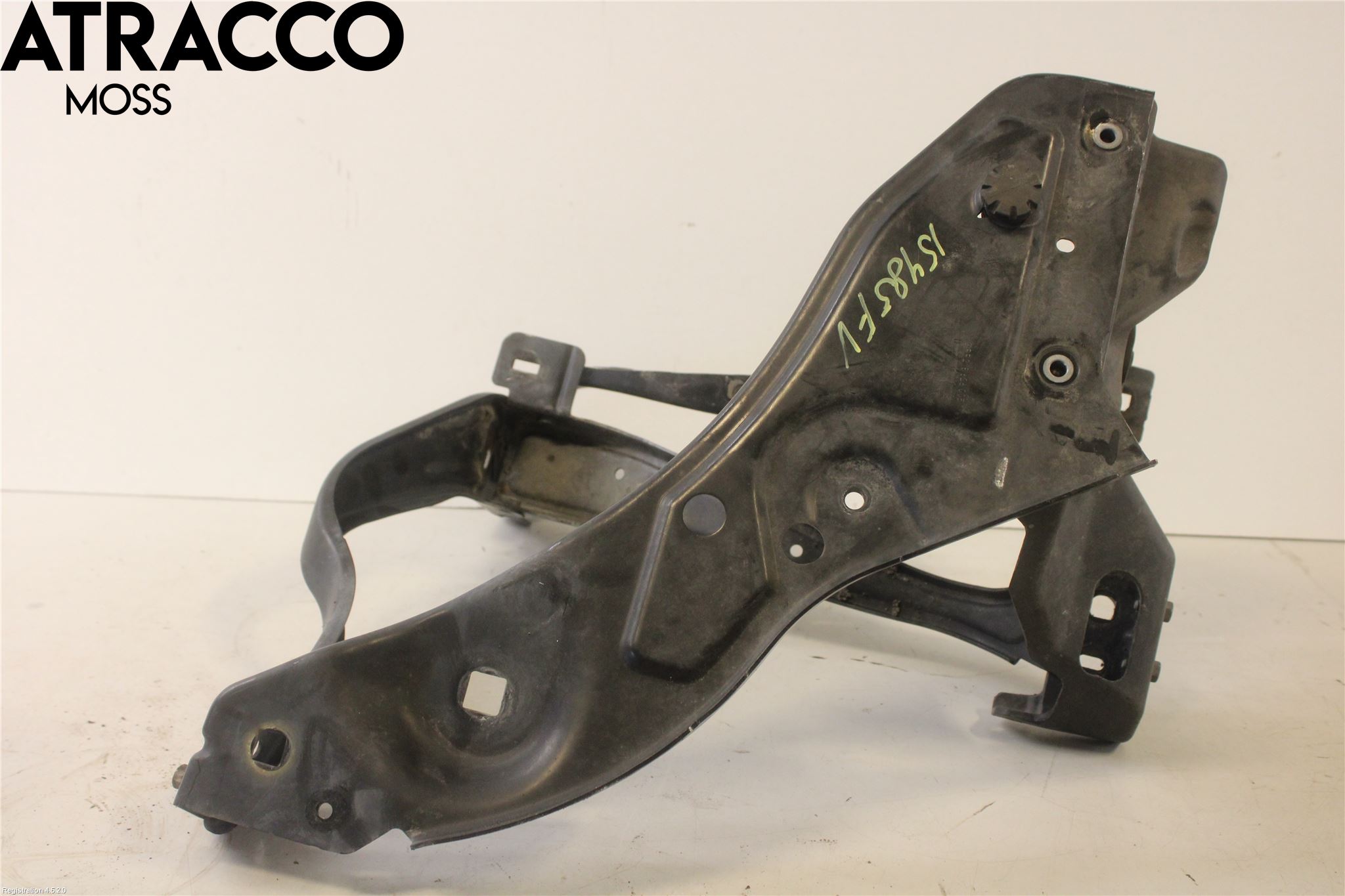 Mercedes-Benz MB CLS (C218/X218) 11-17 Frontlykt Holder-Feste