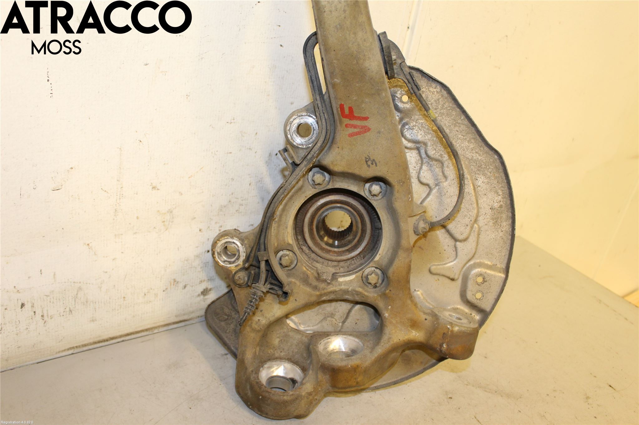 Mercedes-Benz MB C-KLASS (W205) 14-21 Spindel Vf