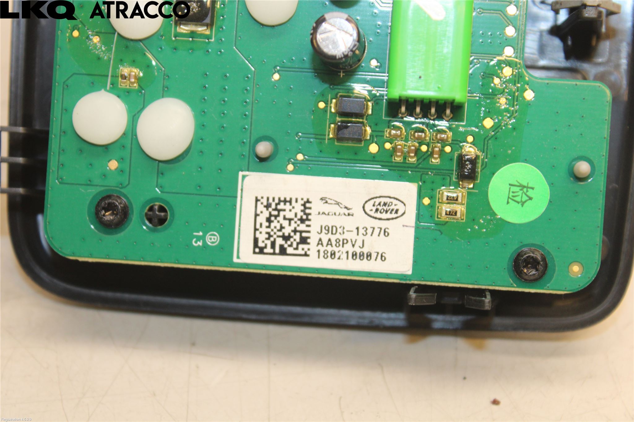 Jaguar I-PACE 18- Innr Taklys