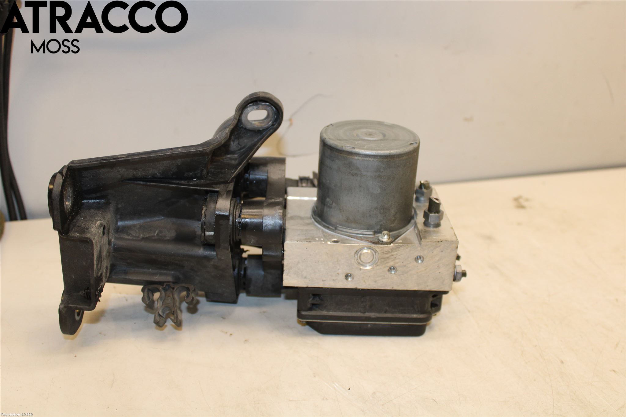Mercedes-Benz MB E-KLASS (W212) 09-16 Abs Hydraulikkaggregat