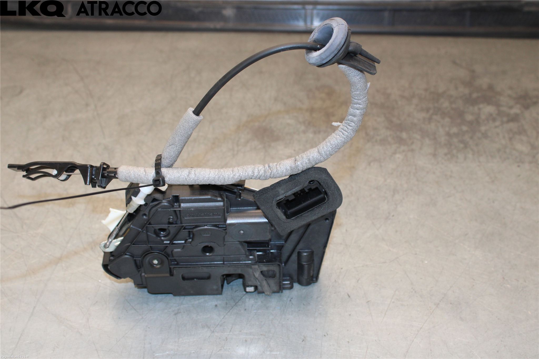 Volkswagen VW PASSAT 15-19 Dørlås - Låsekasse