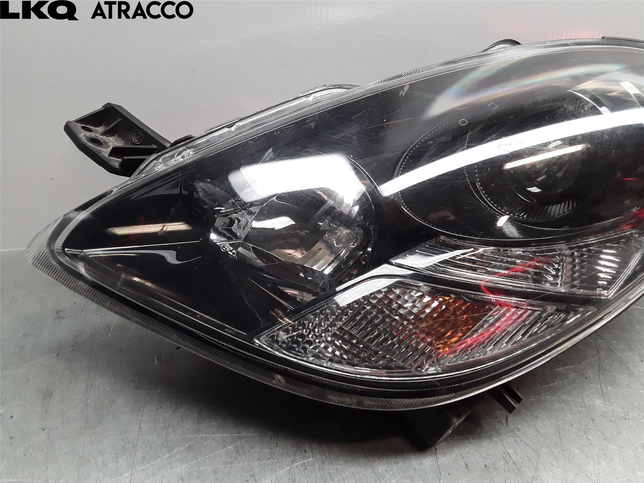 Citroen C-ZERO Frontlykt Venstre