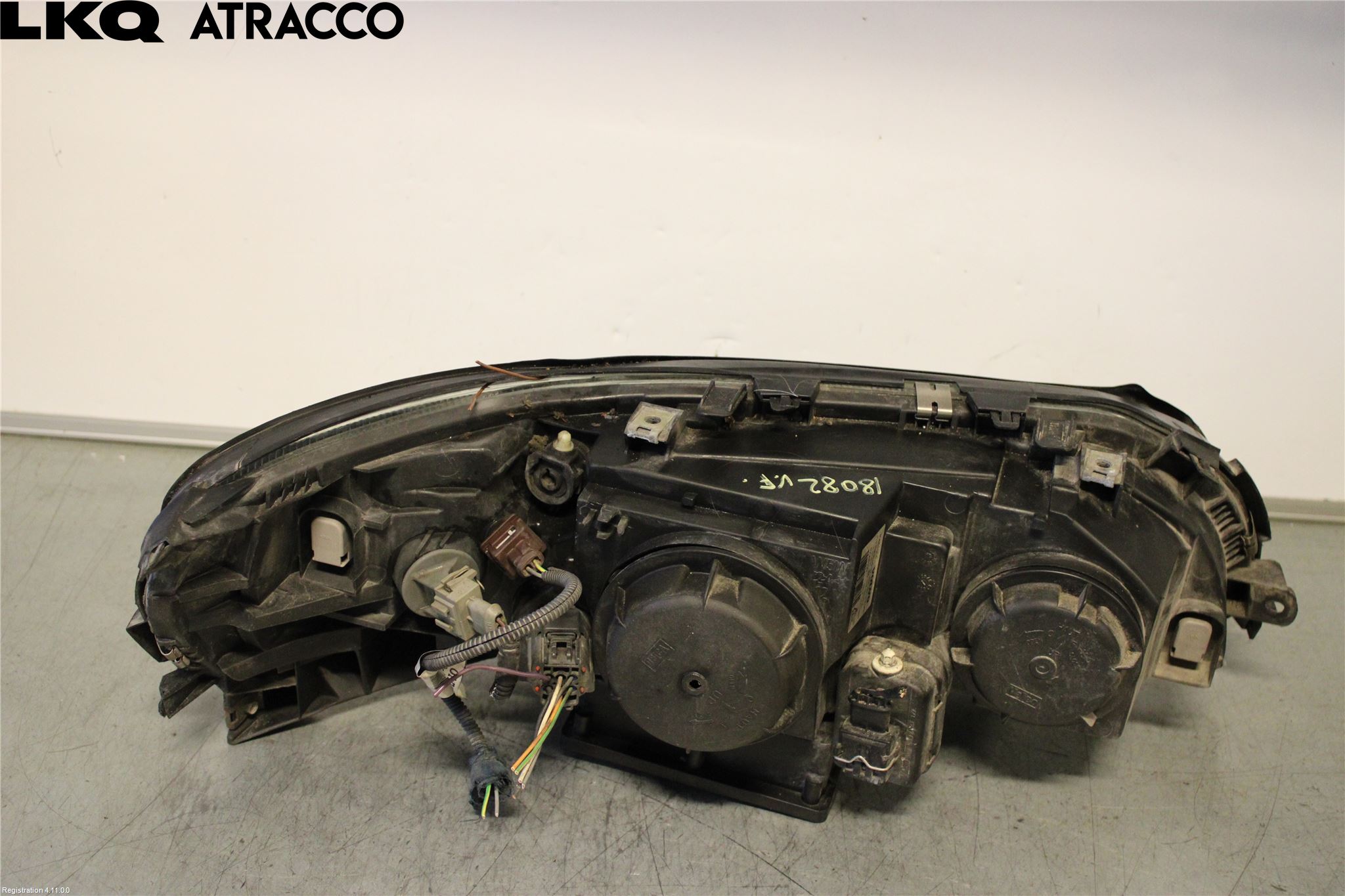 Volvo XC70 01-04 Frontlykt Venstre