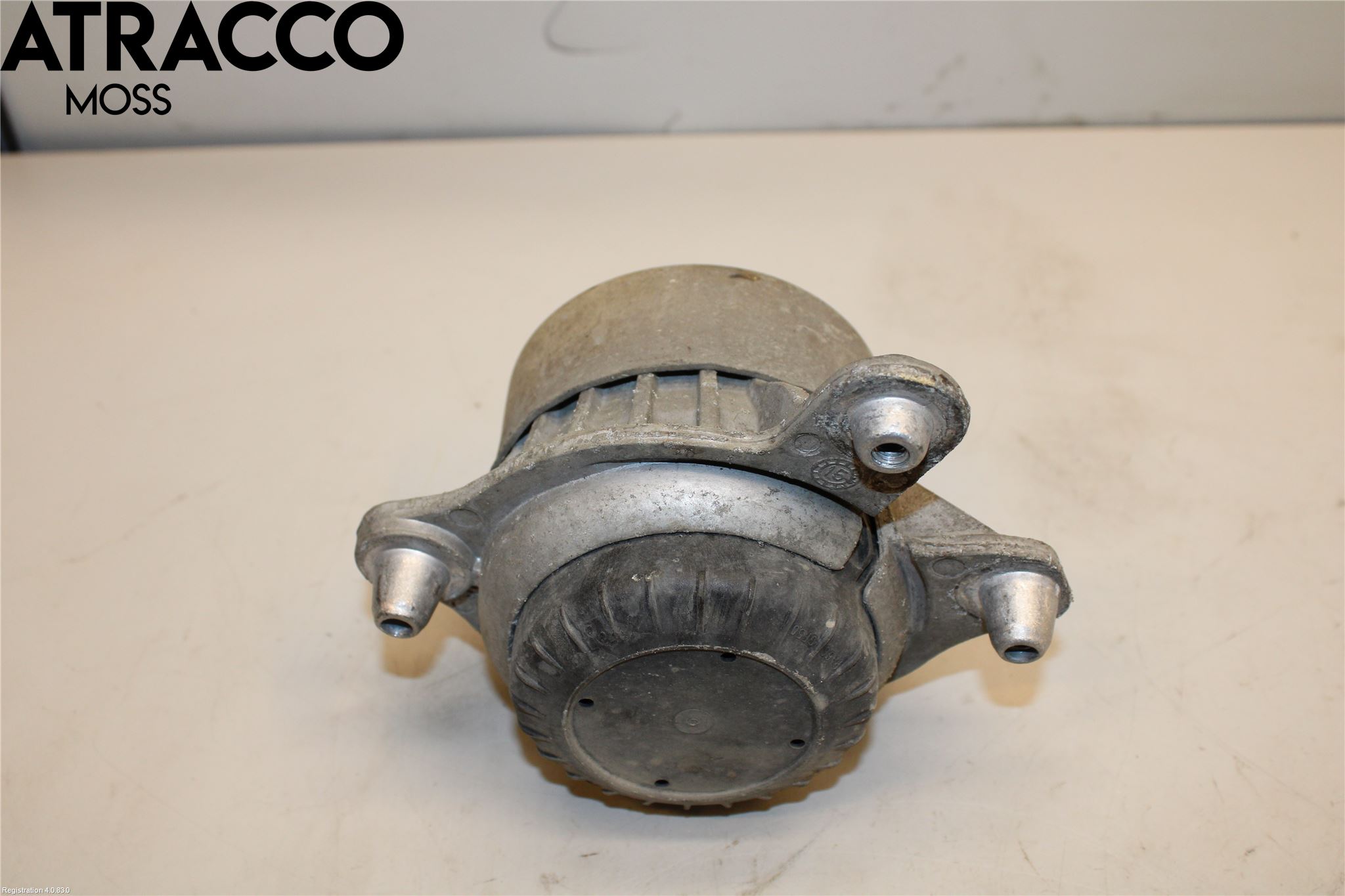 Mercedes-Benz MB C-KLASS (W205) 14-21 Motor Feste Gummi