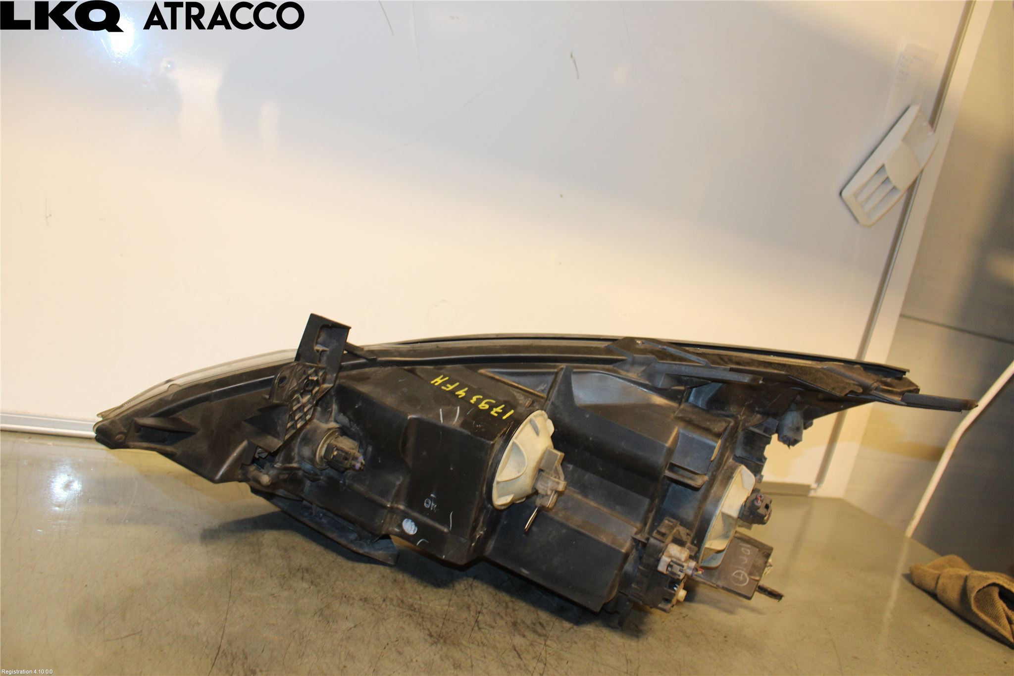 Mitsubishi GRANDIS Frontlykt Høyre