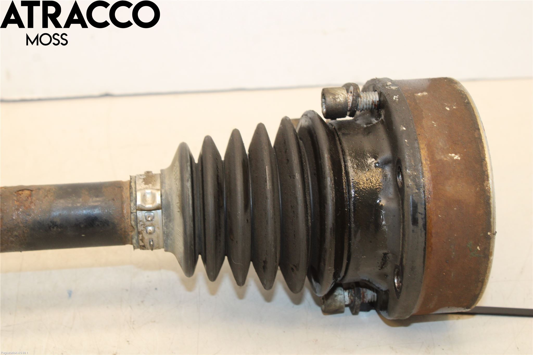 Volkswagen VW GOLF V 04-09 Drivaksel Foran Kompl Venstre