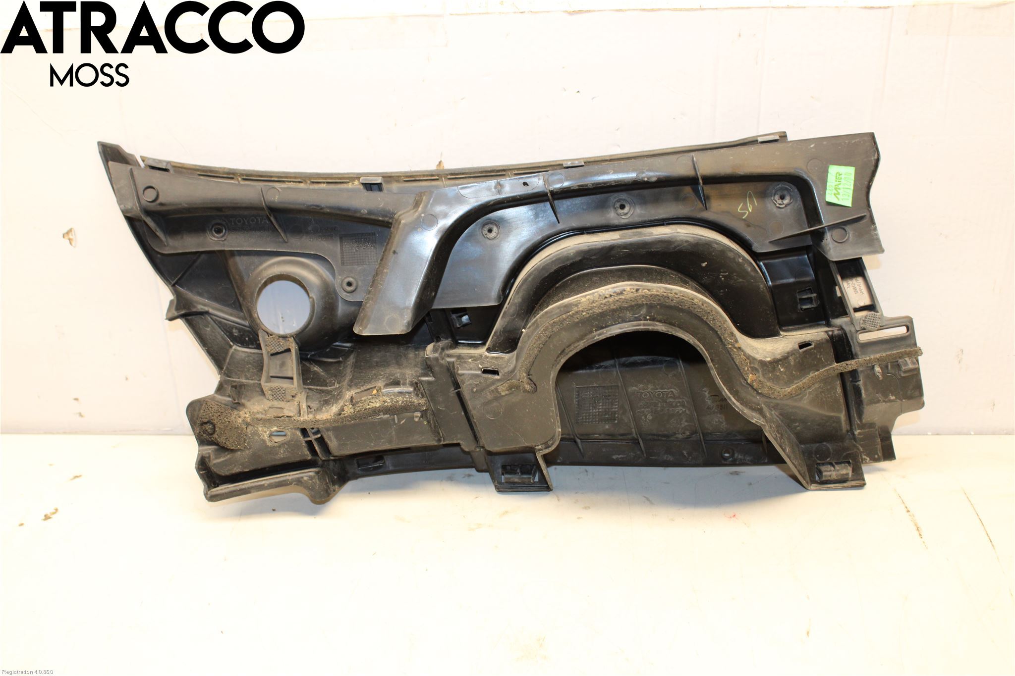 Toyota AURIS 10-12 Visker Deksel-Grill-Under Frr