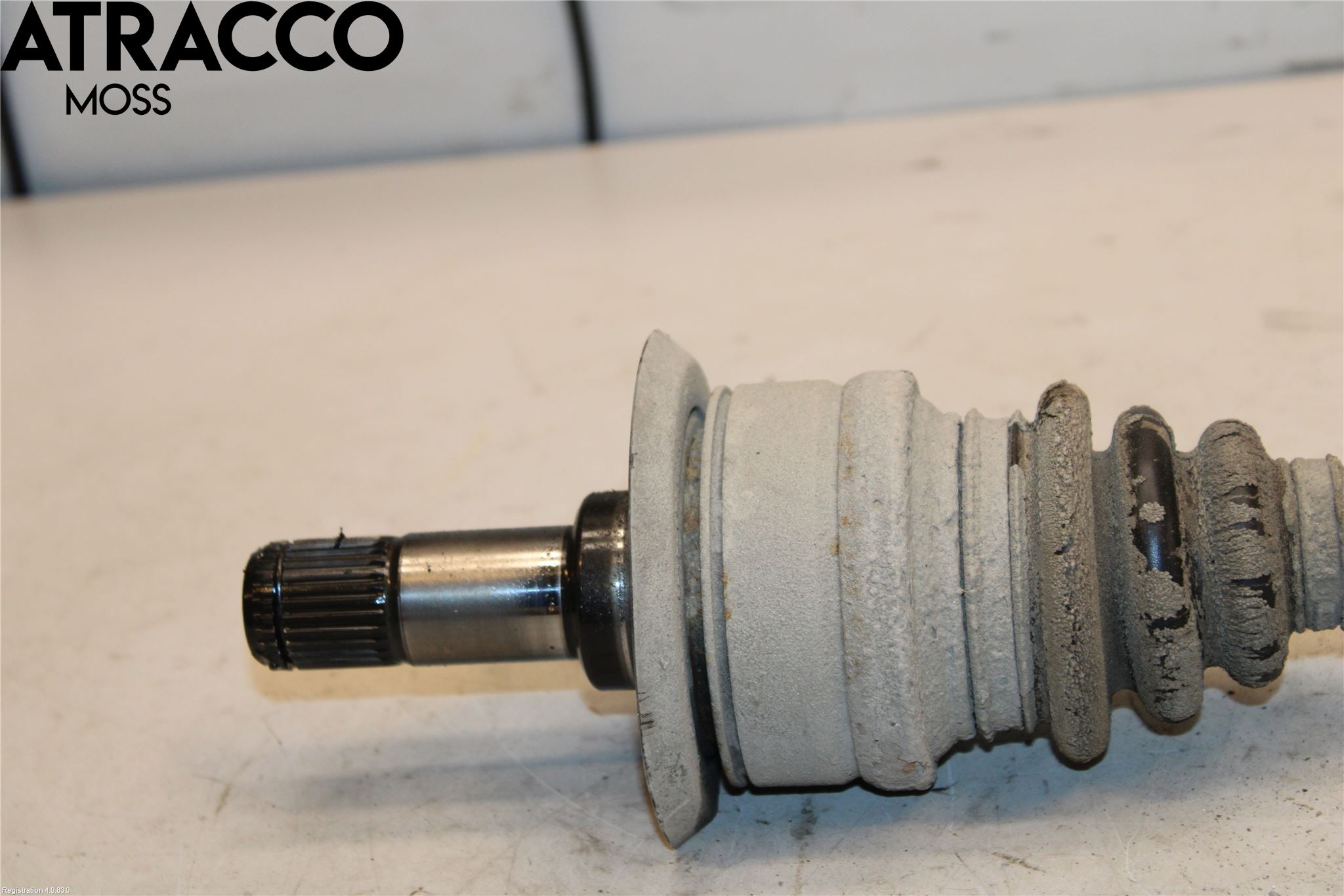 BMW 3 F30/F31/F80 12-19 Drivaksel Bak Kompl Venstre