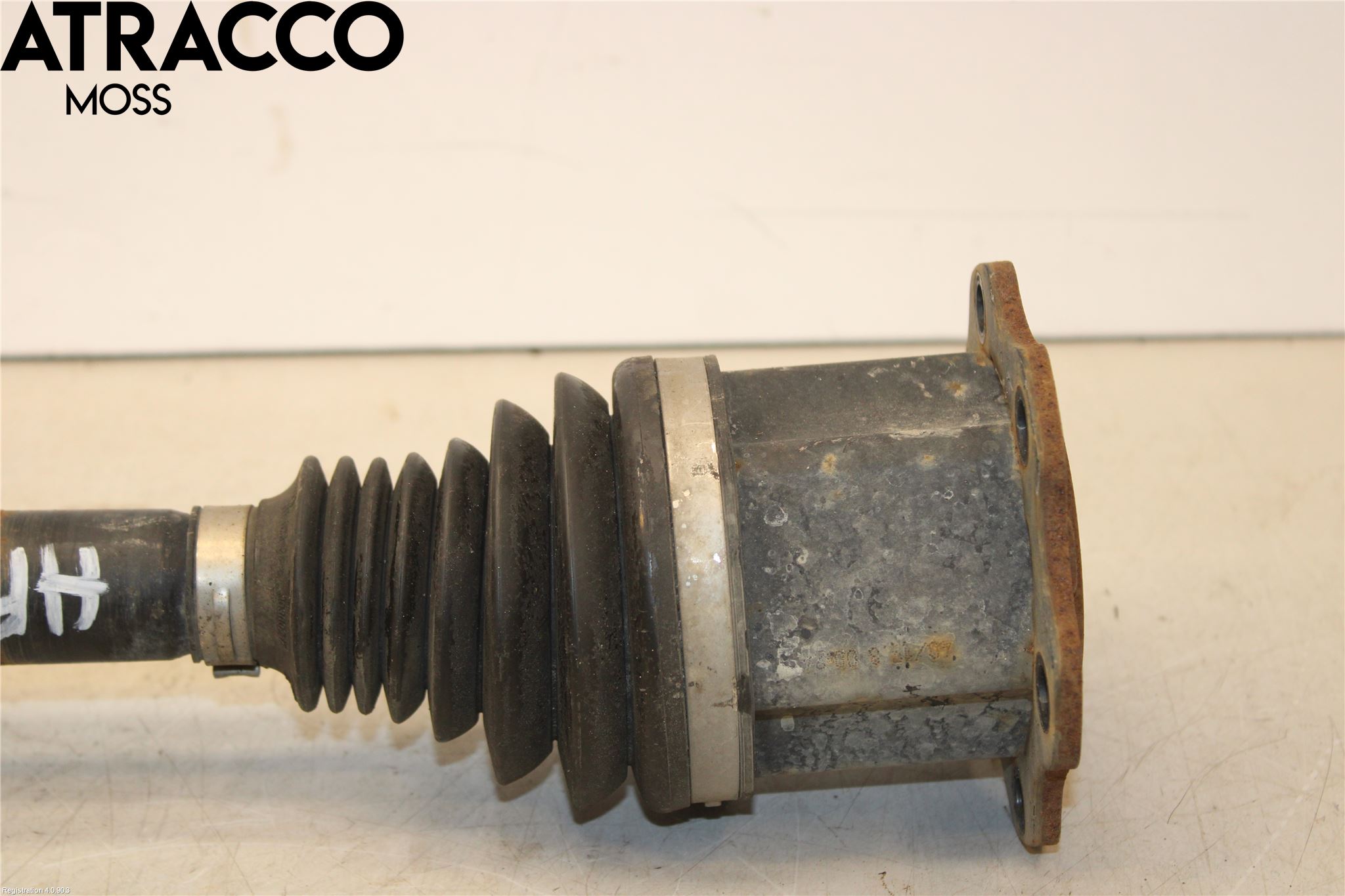 Audi A4 12-15 Drivaksel Foran Kompl Høyre