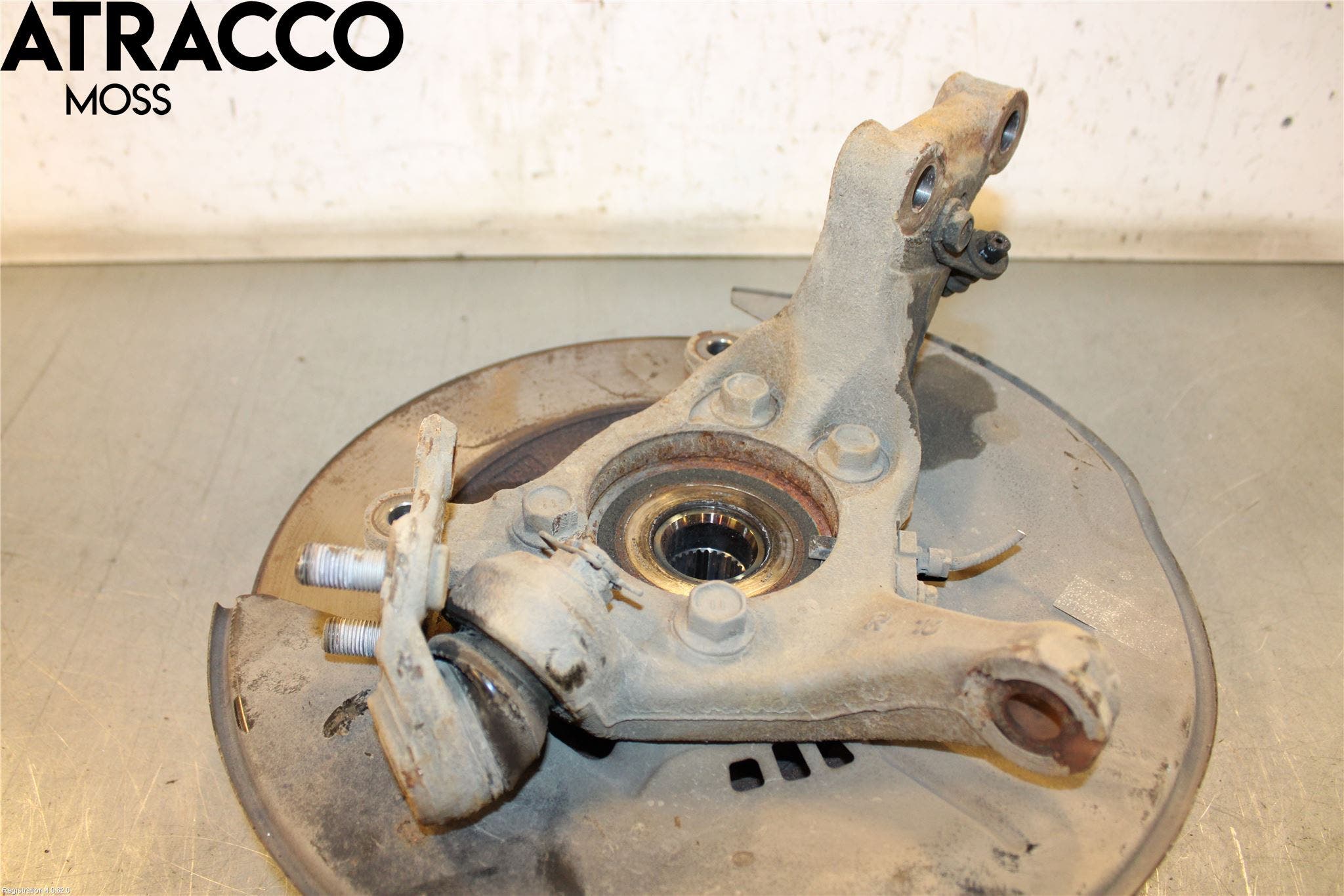 Toyota RAV4 13-18 Spindel Hf