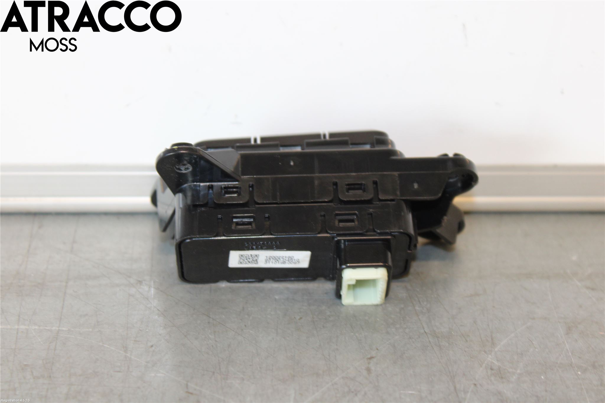 Kia OPTIMA 16-20 Bryter Drivstoff Tankluke