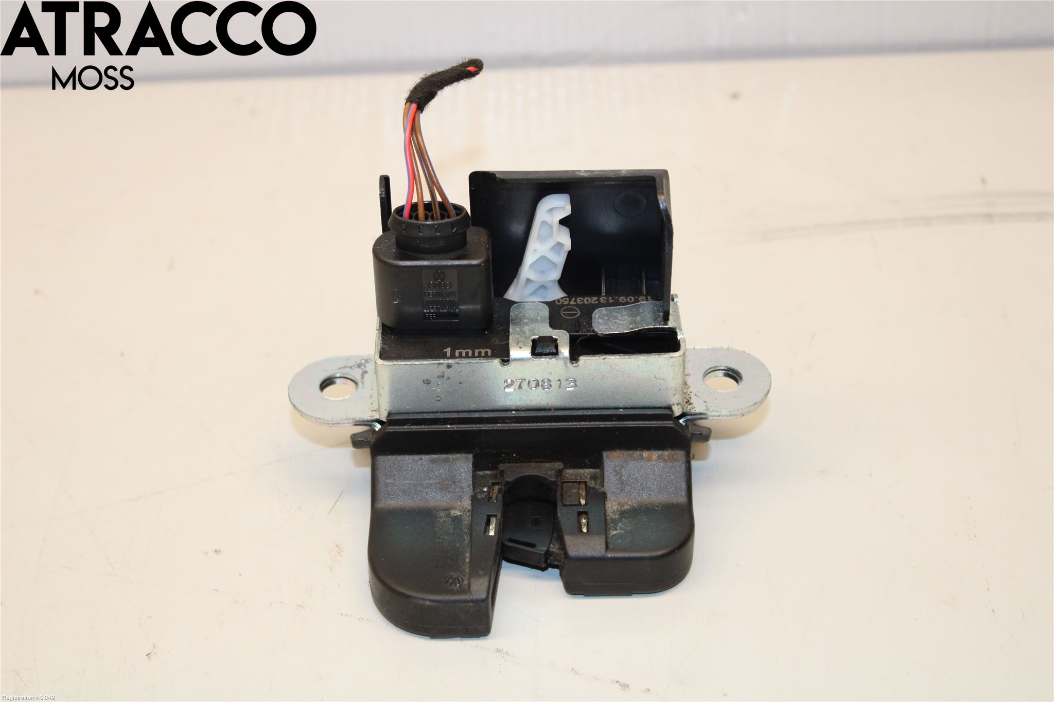 Volkswagen VW GOLF / E-GOLF VII 13-20 Bakluke-Lokk Låsekasse