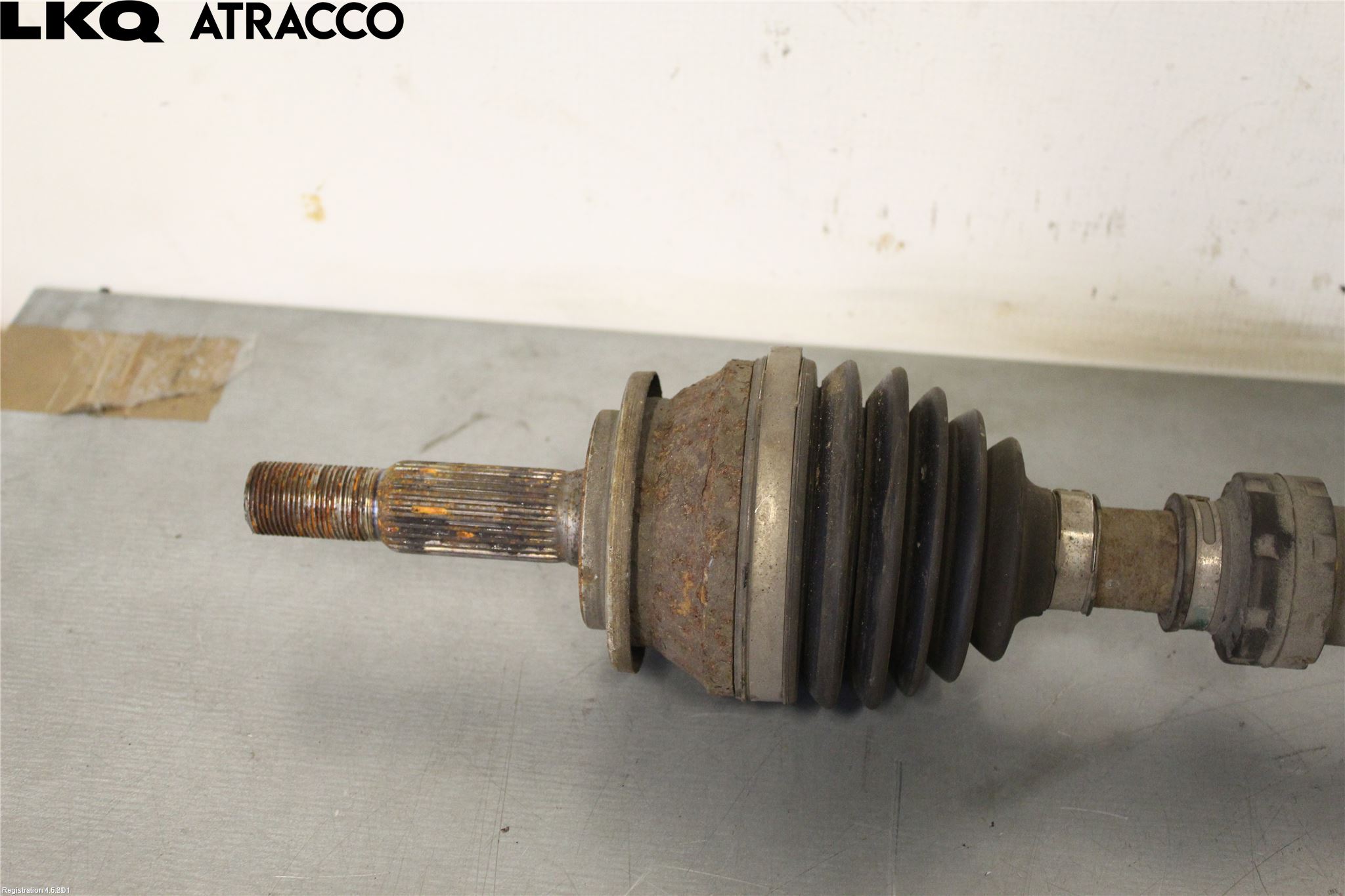 Toyota RAV 4 06-12 Drivaksel Foran Kompl Høyre