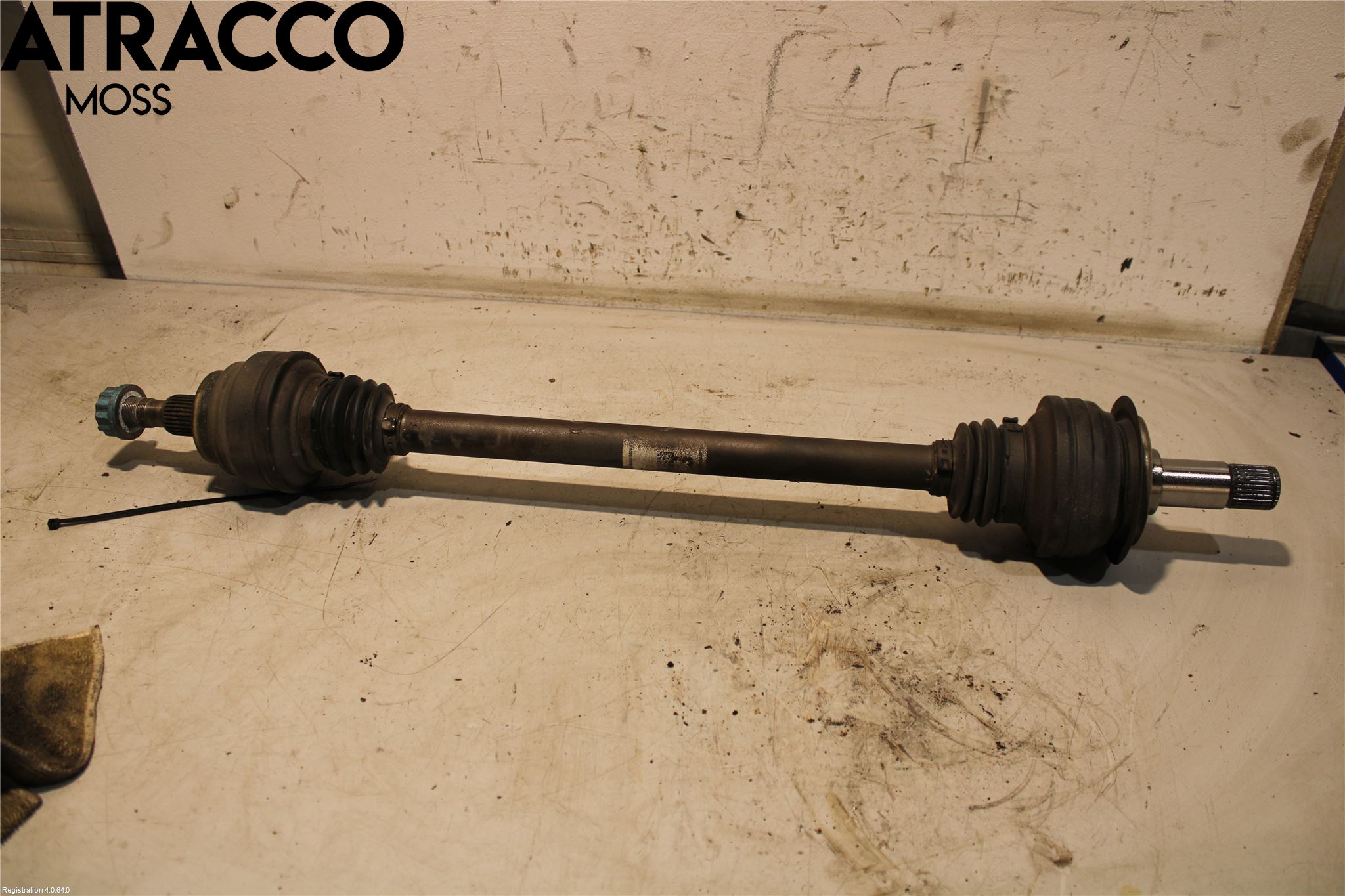 Mercedes-Benz MB VITO/V-KLASS (W640,W447,W448) 14- Drivaksel Bak Kompl Venstre