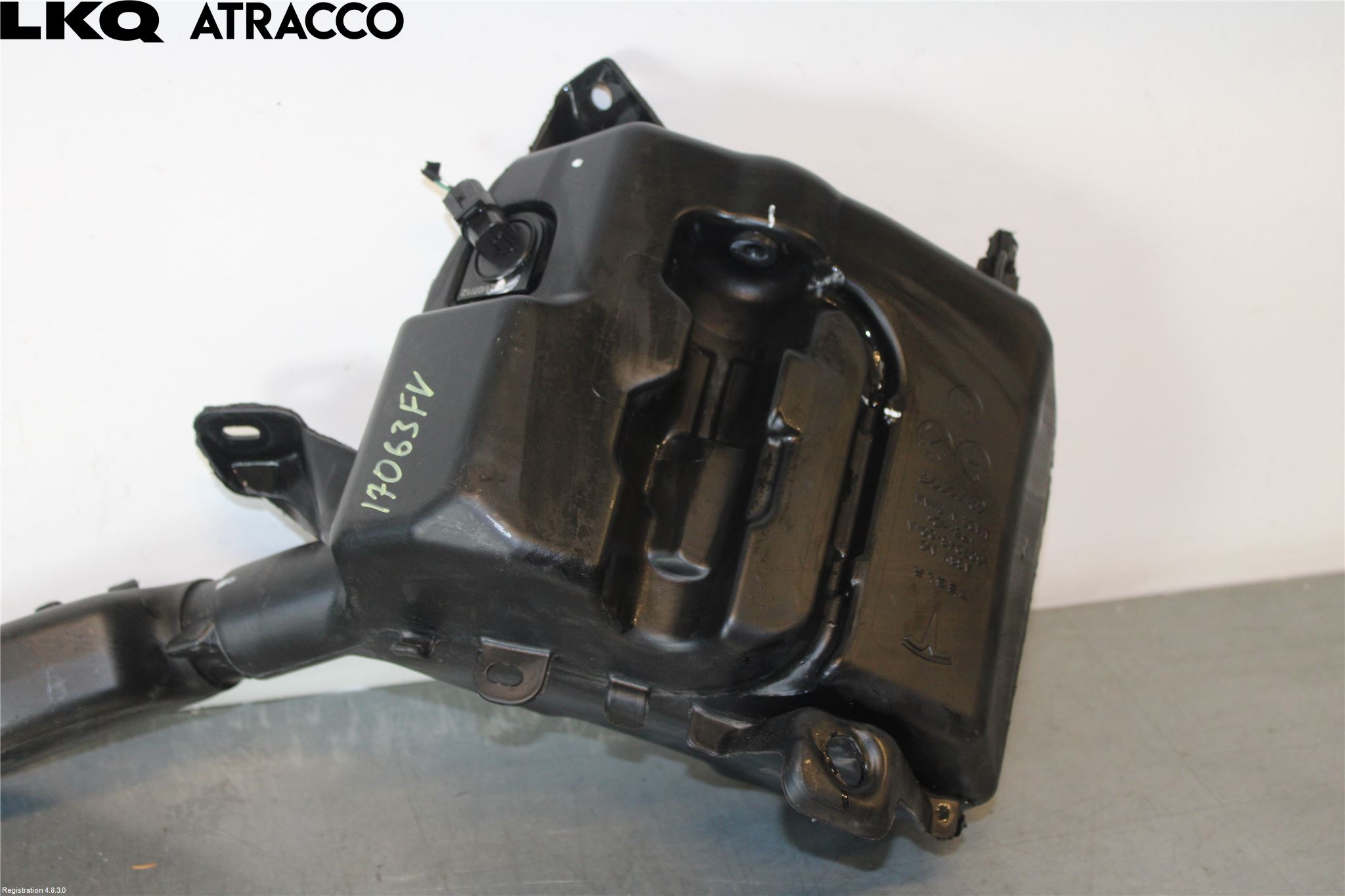 Tesla MODEL Y 21- Spylerbeholder Frontrute