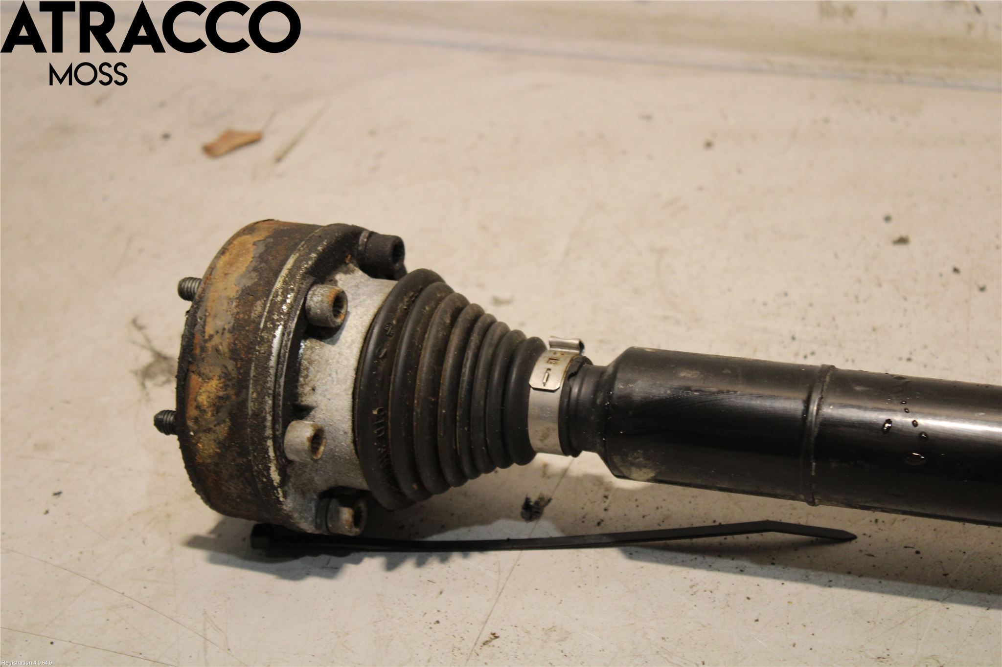 Volkswagen VW GOLF PLUS/CROSS GOLF 04-14 Drivaksel Foran Kompl Høyre