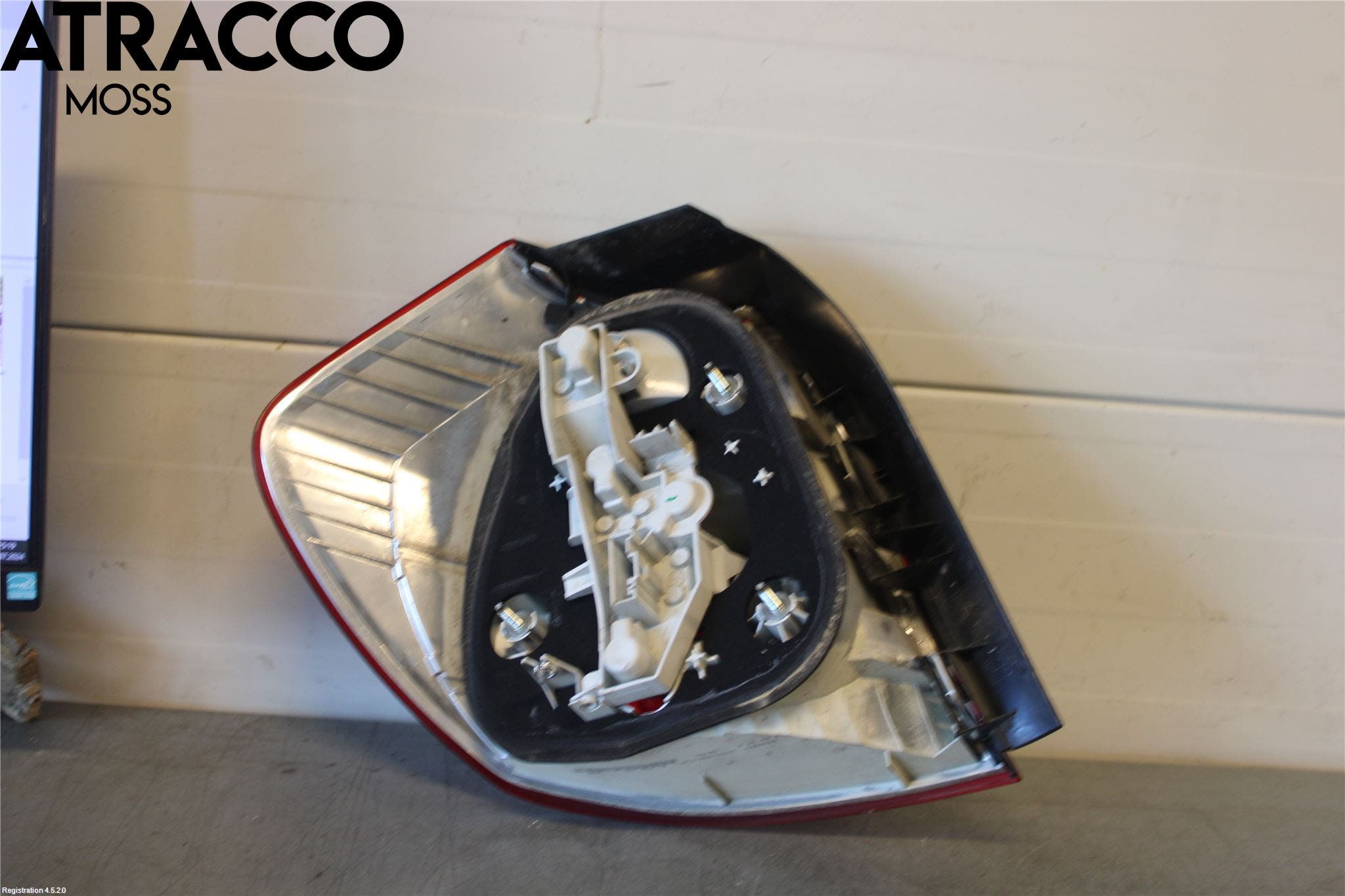 BMW 1 E87/81 5D/3D 03-11 Baklykt Høyre