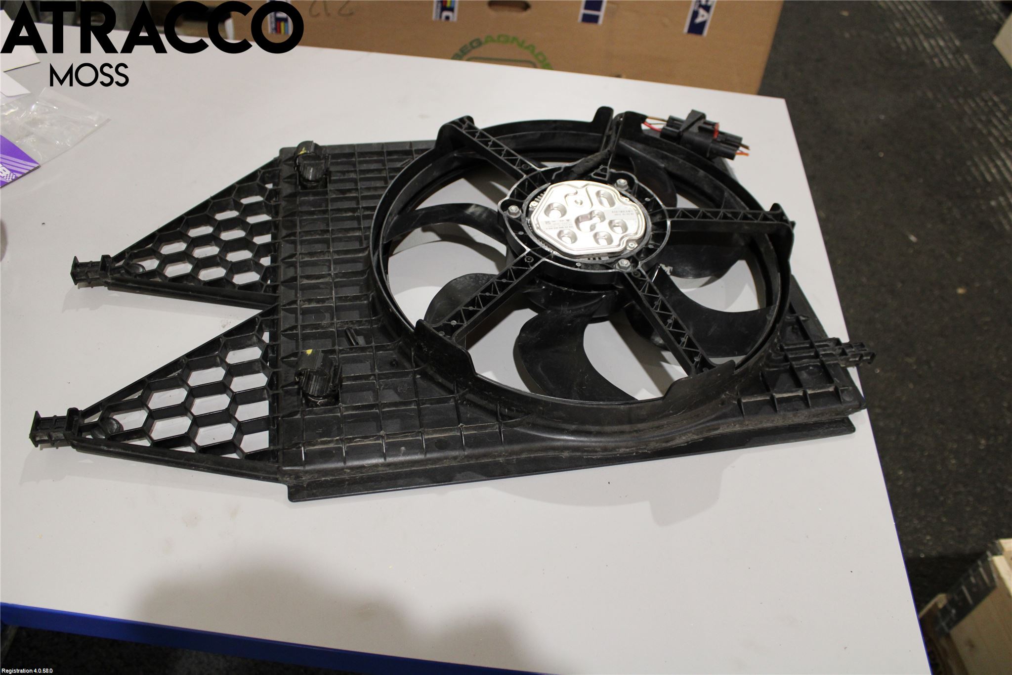 Skoda FABIA 15-21 Kjølevifte Elektrisk