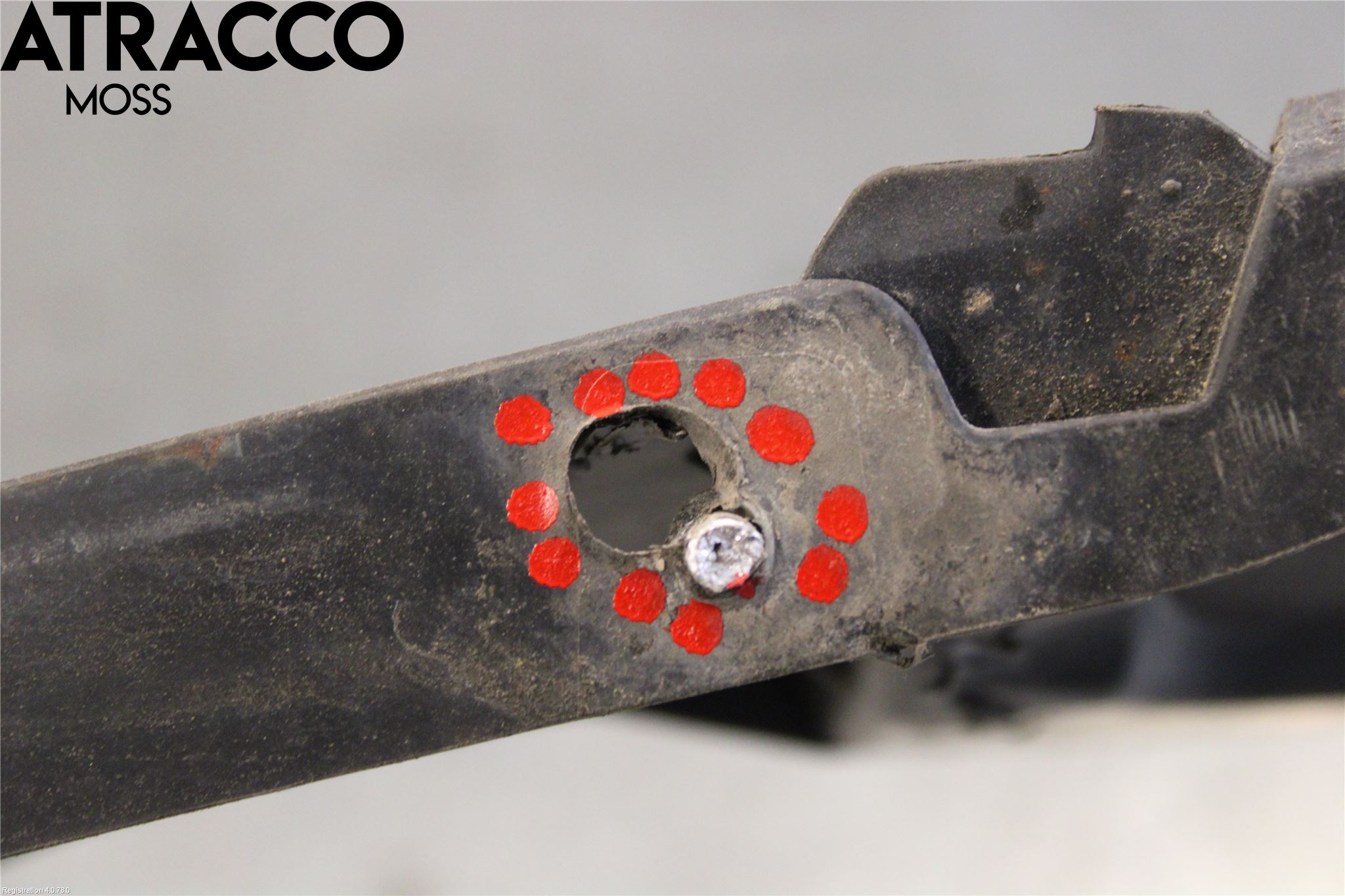 Volvo XC90 07-14 Støtfanger Foran Feste