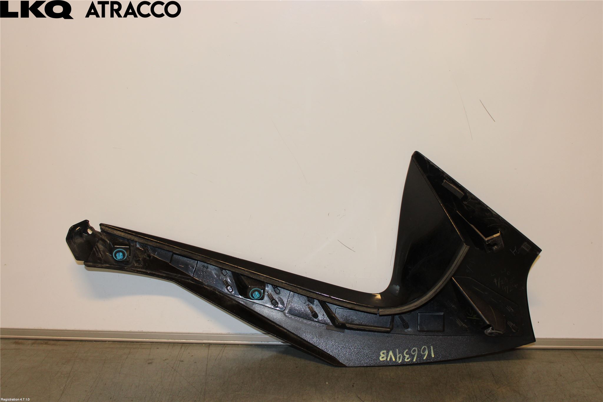 Nissan LEAF 18- Spoiler Bakluke