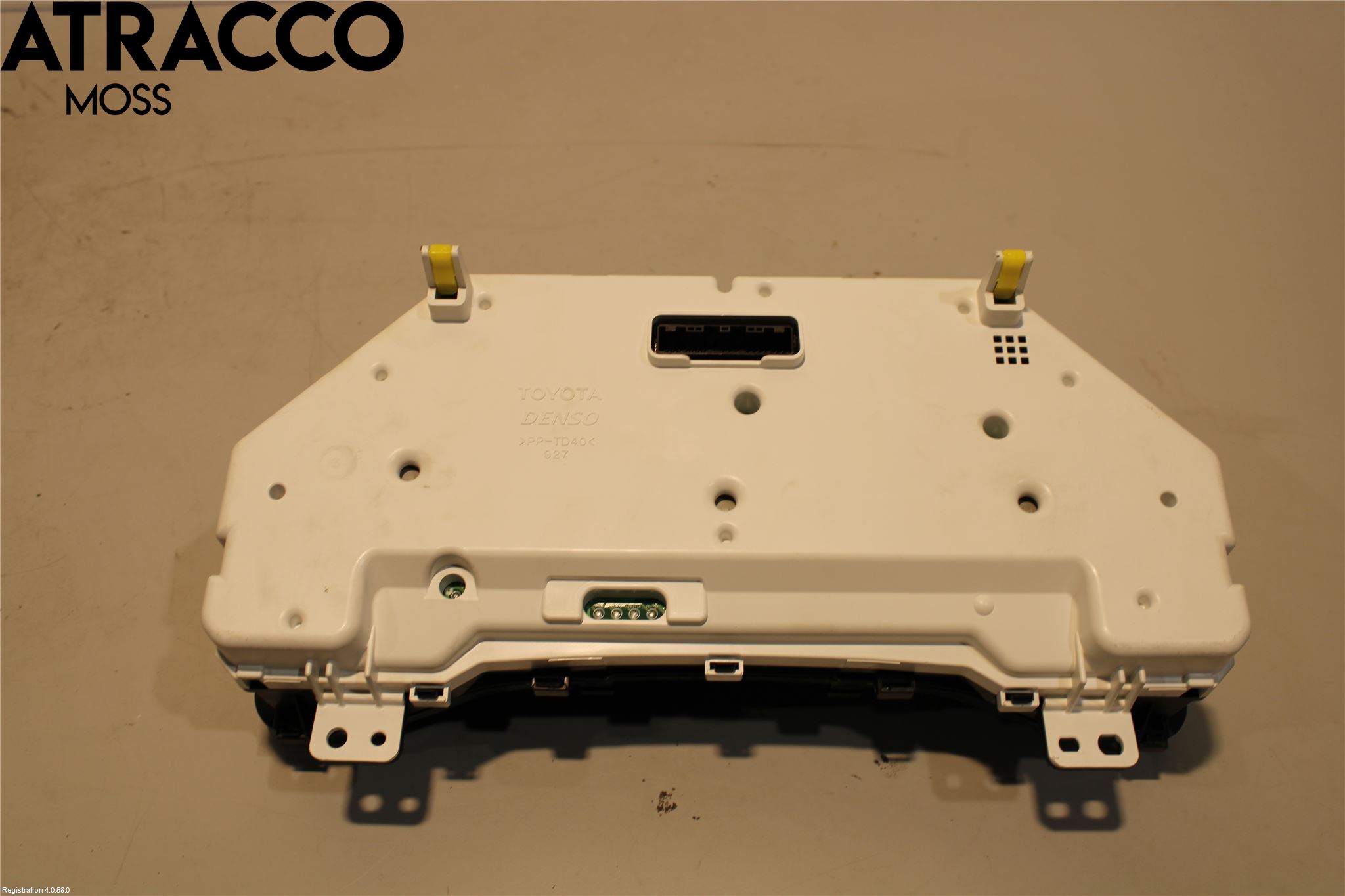 Lexus CT 200h Instr Kombinert