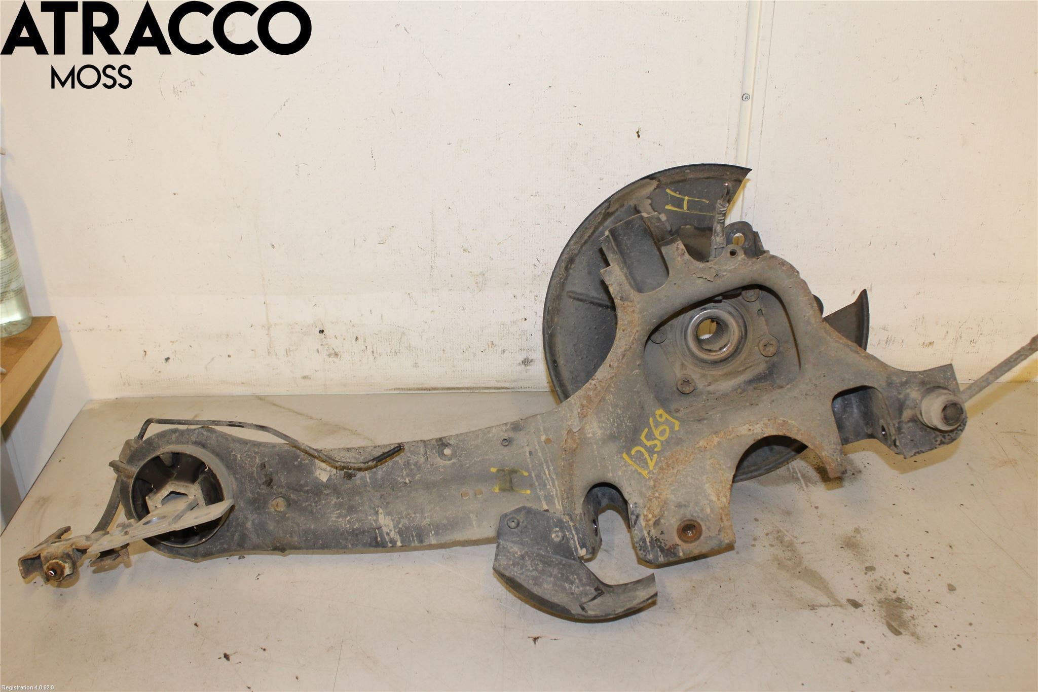 Volvo XC70 08-13 Spindel Hb