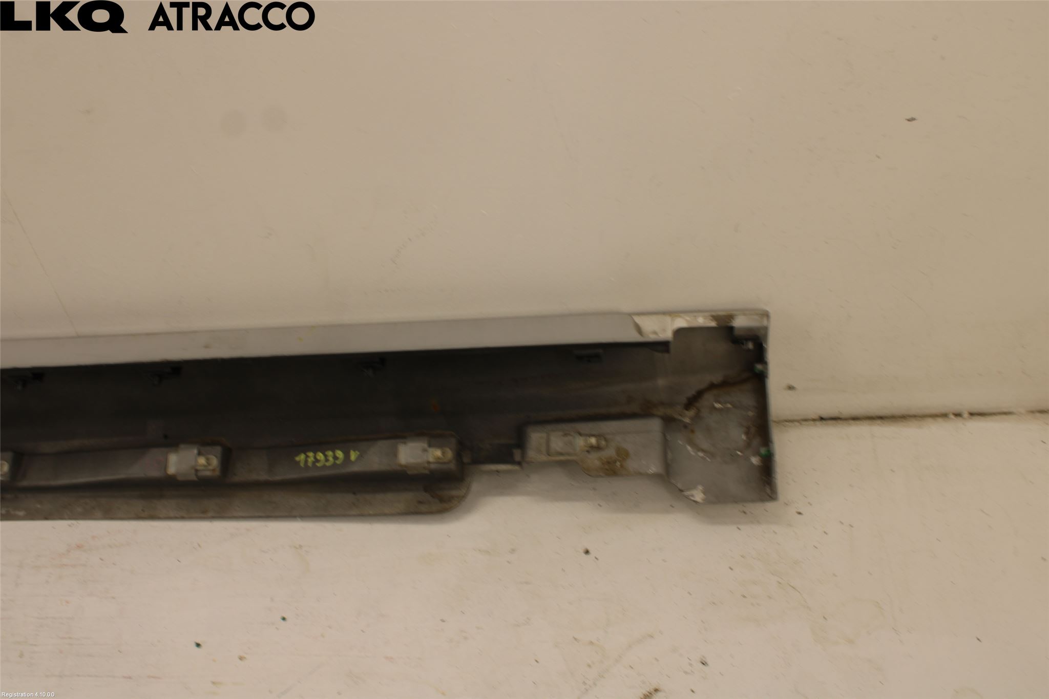 Volvo V40 12-19 Kanalskjørt Venstre