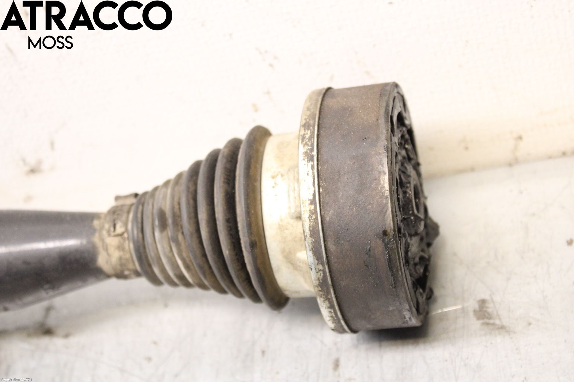 Skoda RAPID Drivaksel Foran Kompl Venstre