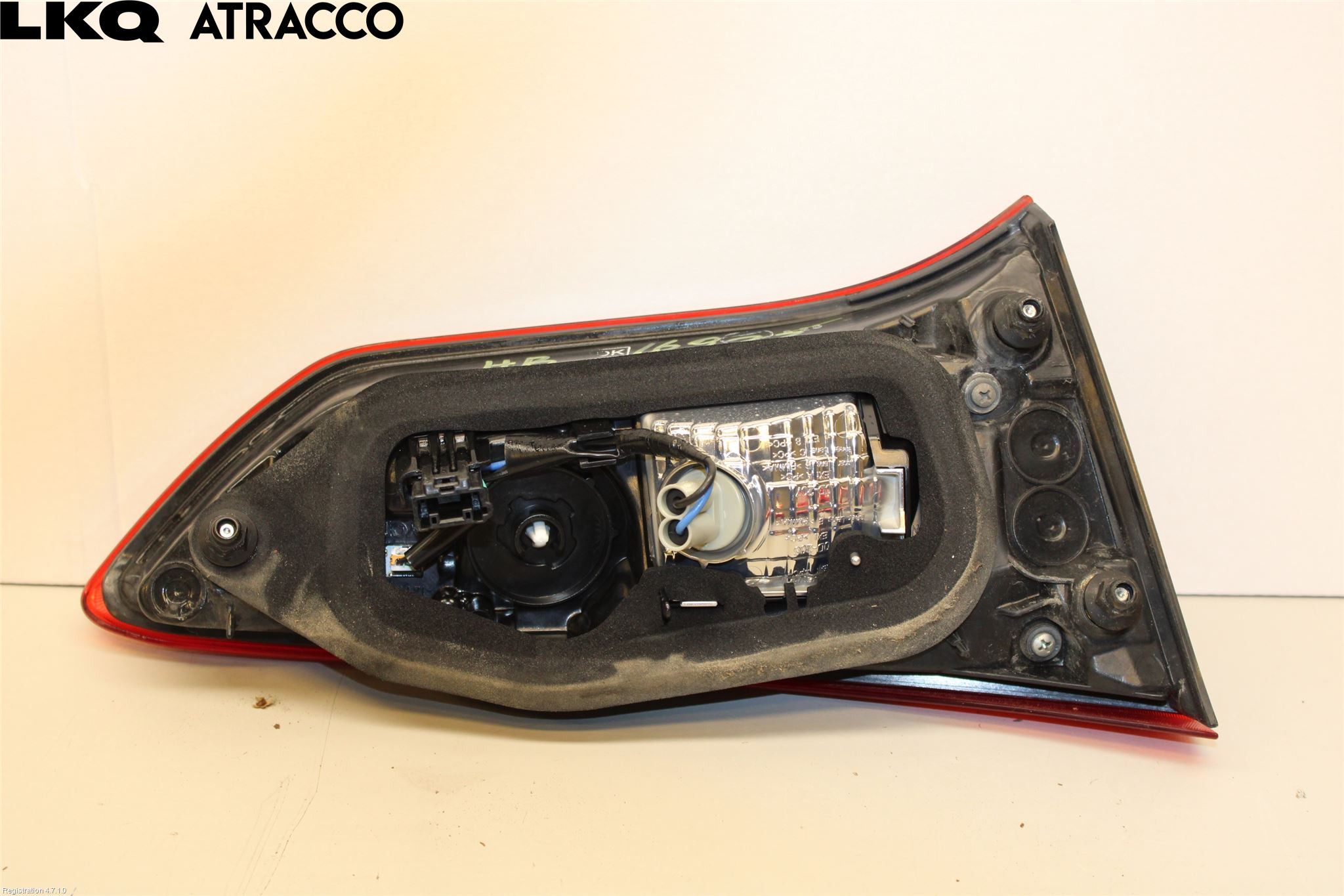 Toyota YARIS XP130 15-20 Baklykt Høyre  På Luke(Indre)