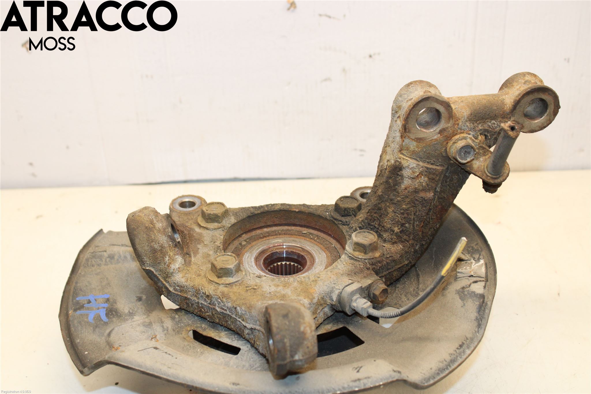 Toyota RAV 4 06-12 Spindel Hf