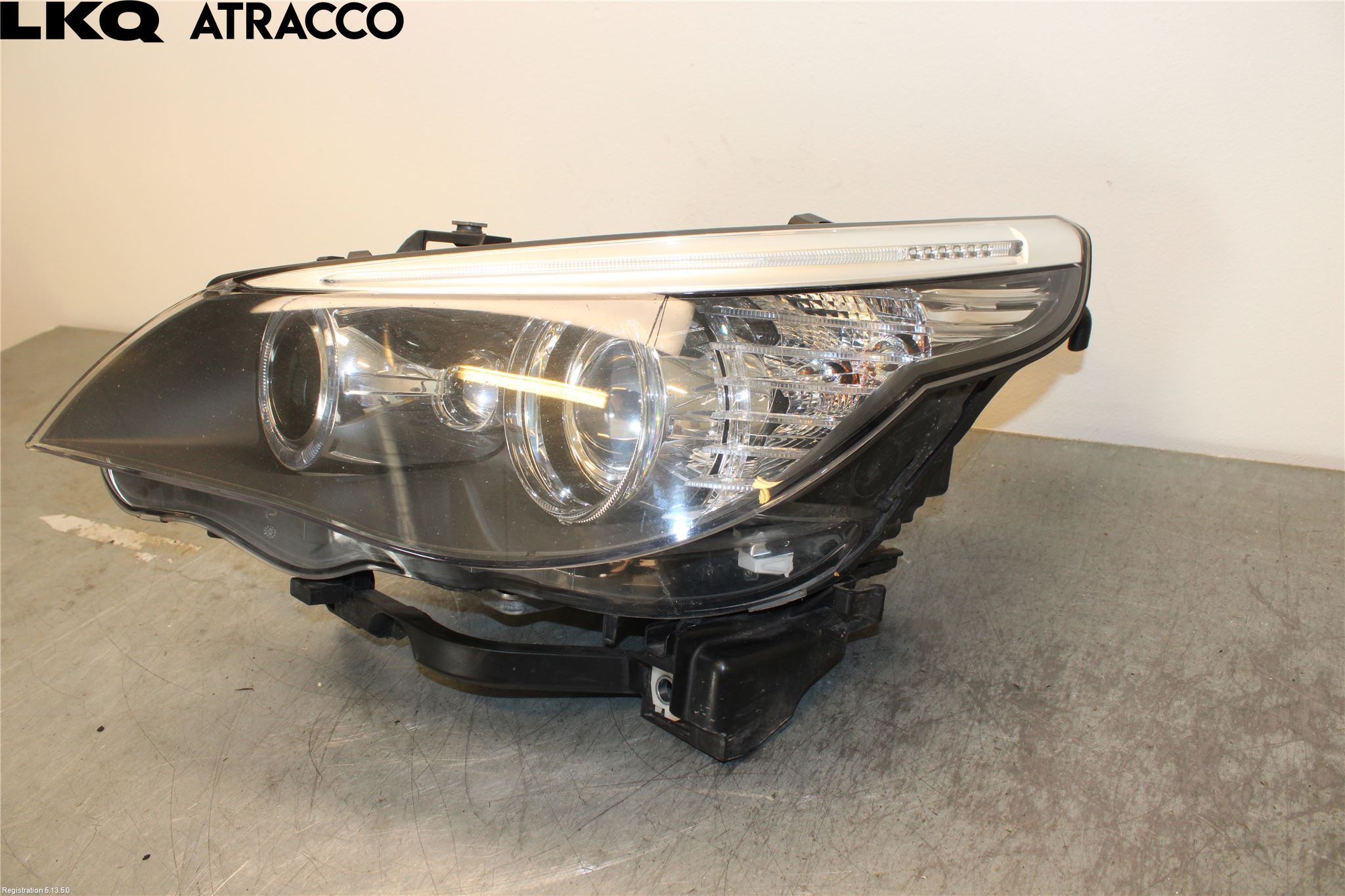 BMW 5 E60/61 Sed/Tou 02-10 Frontlykt Høyre