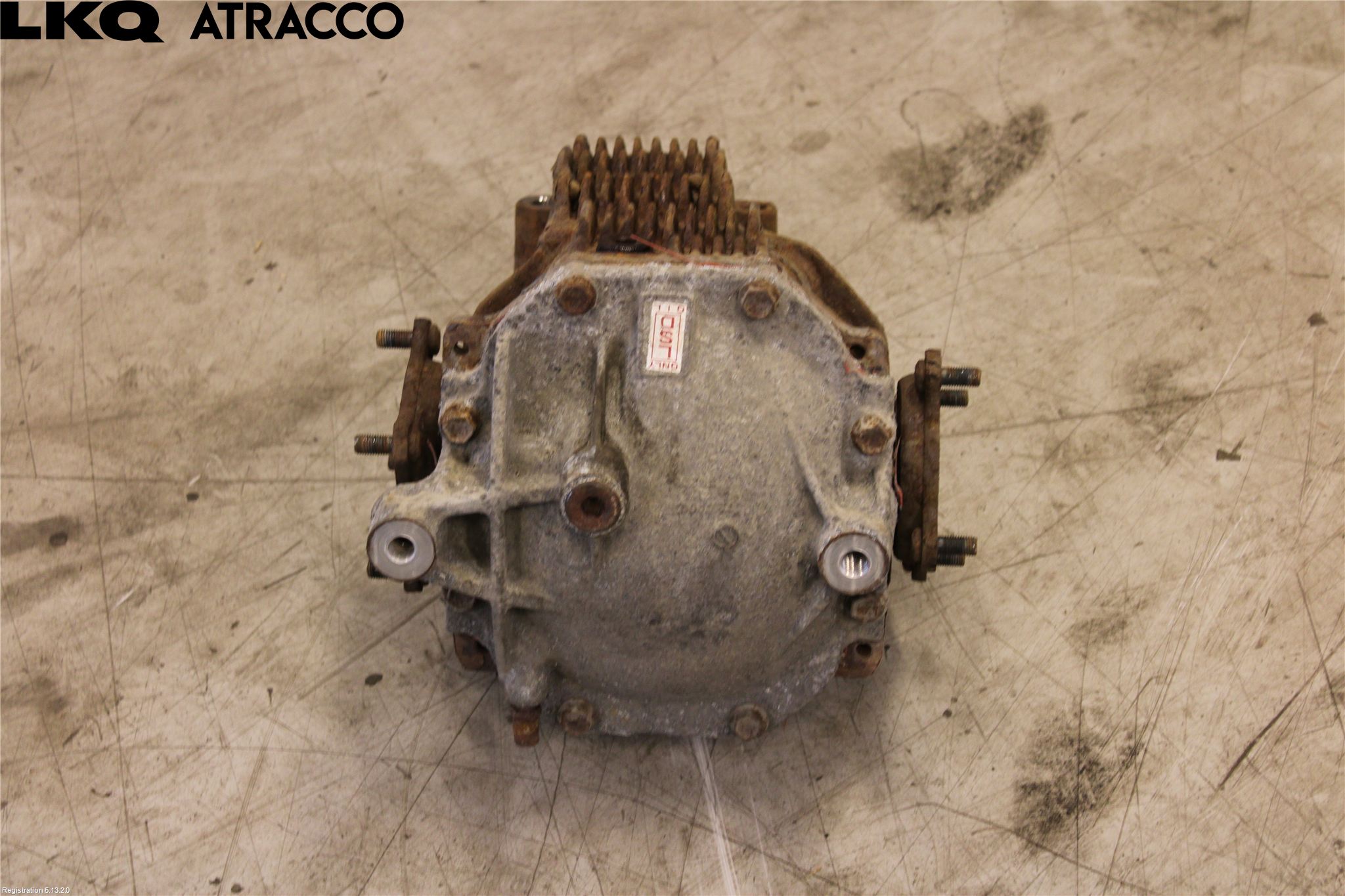 Toyota HI-ACE 06-12 Bakaksel Kardang Bak -Diff