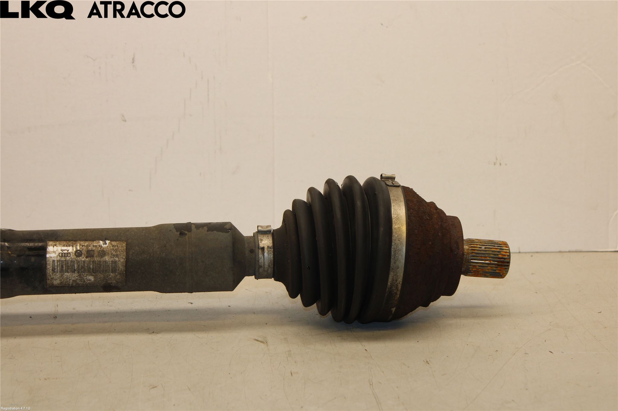 Volkswagen VW PASSAT 15-19 Drivaksel Foran Kompl Høyre