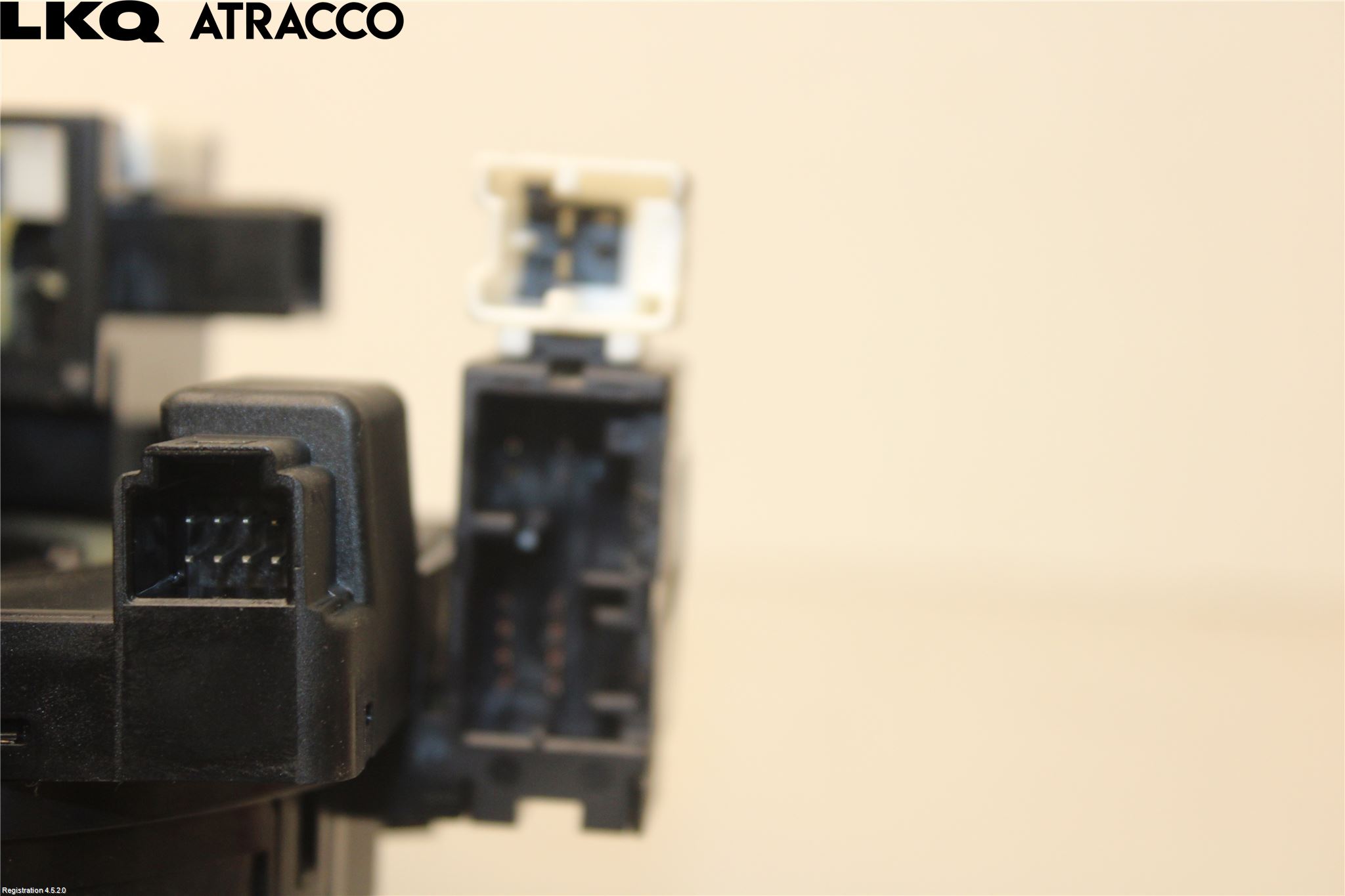 Nissan LEAF 18- Bryter Ratt Kombi H Og V