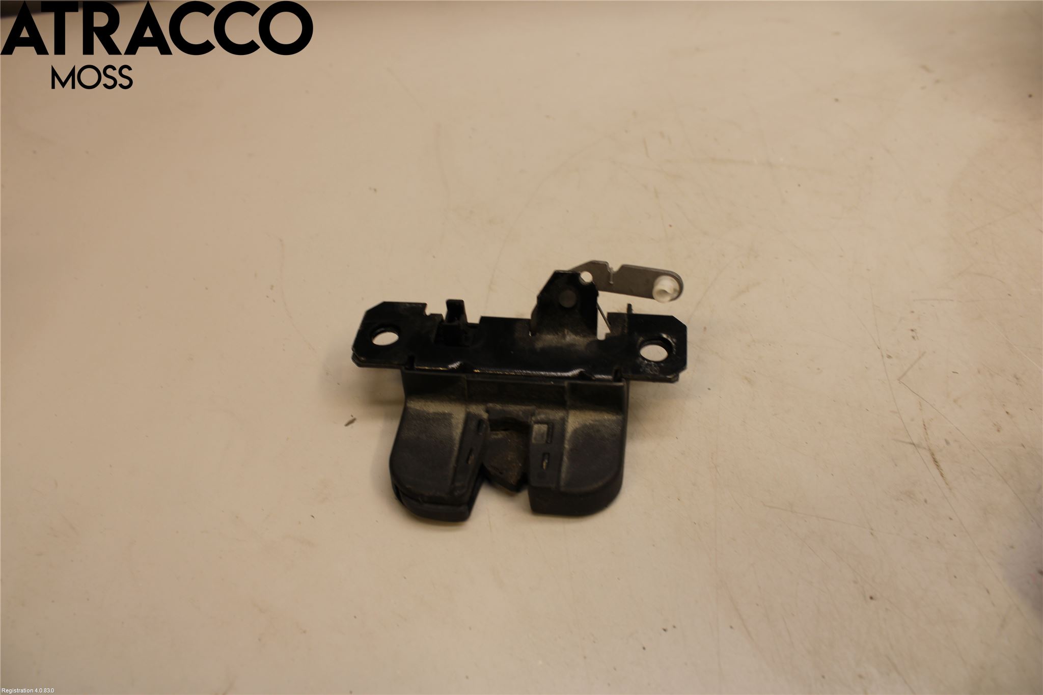 Volkswagen VW CADDY 11-15 Bakluke-Lokk Låsekasse