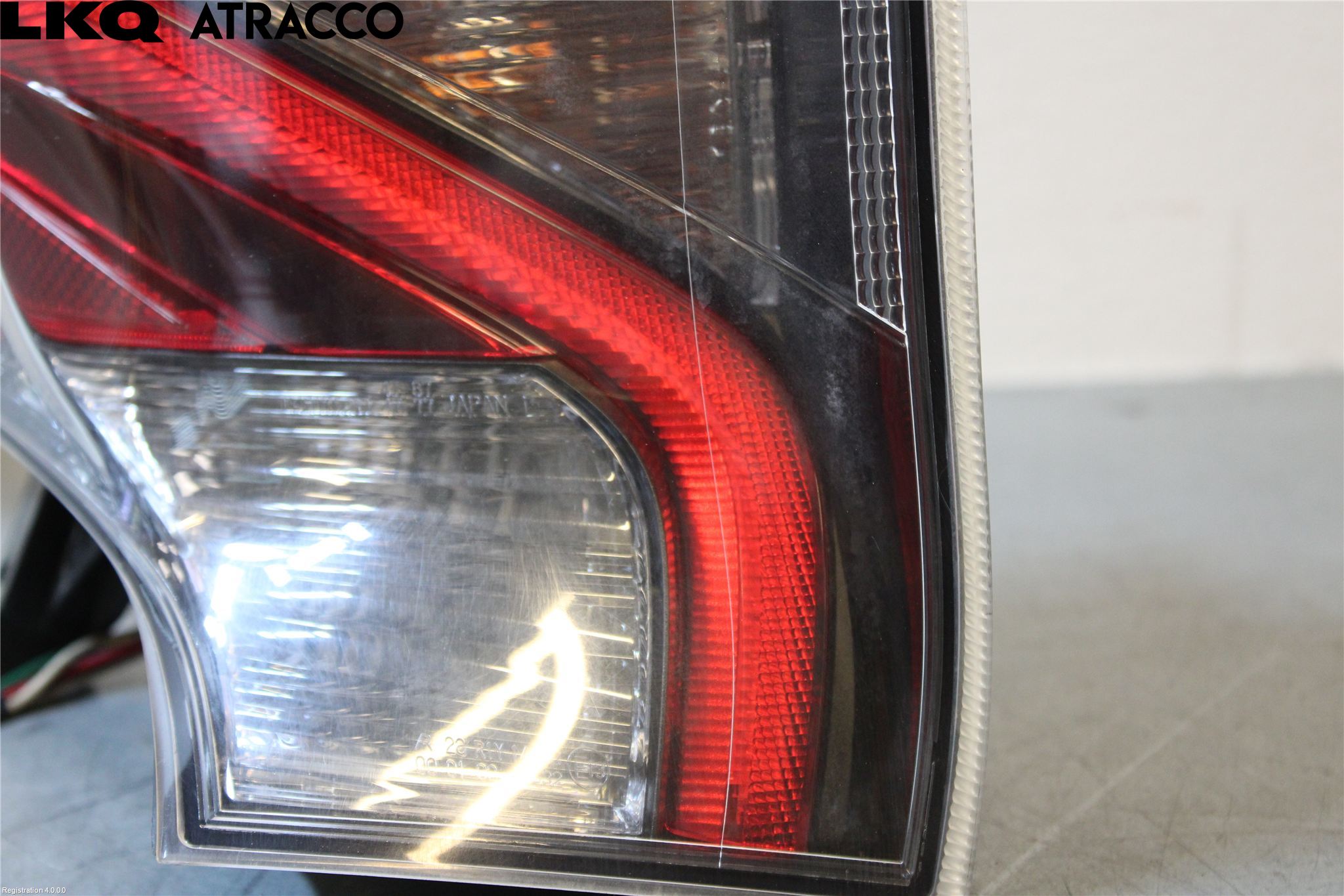Toyota PRIUS (ZVW50) 16-21 Baklykt Venstre